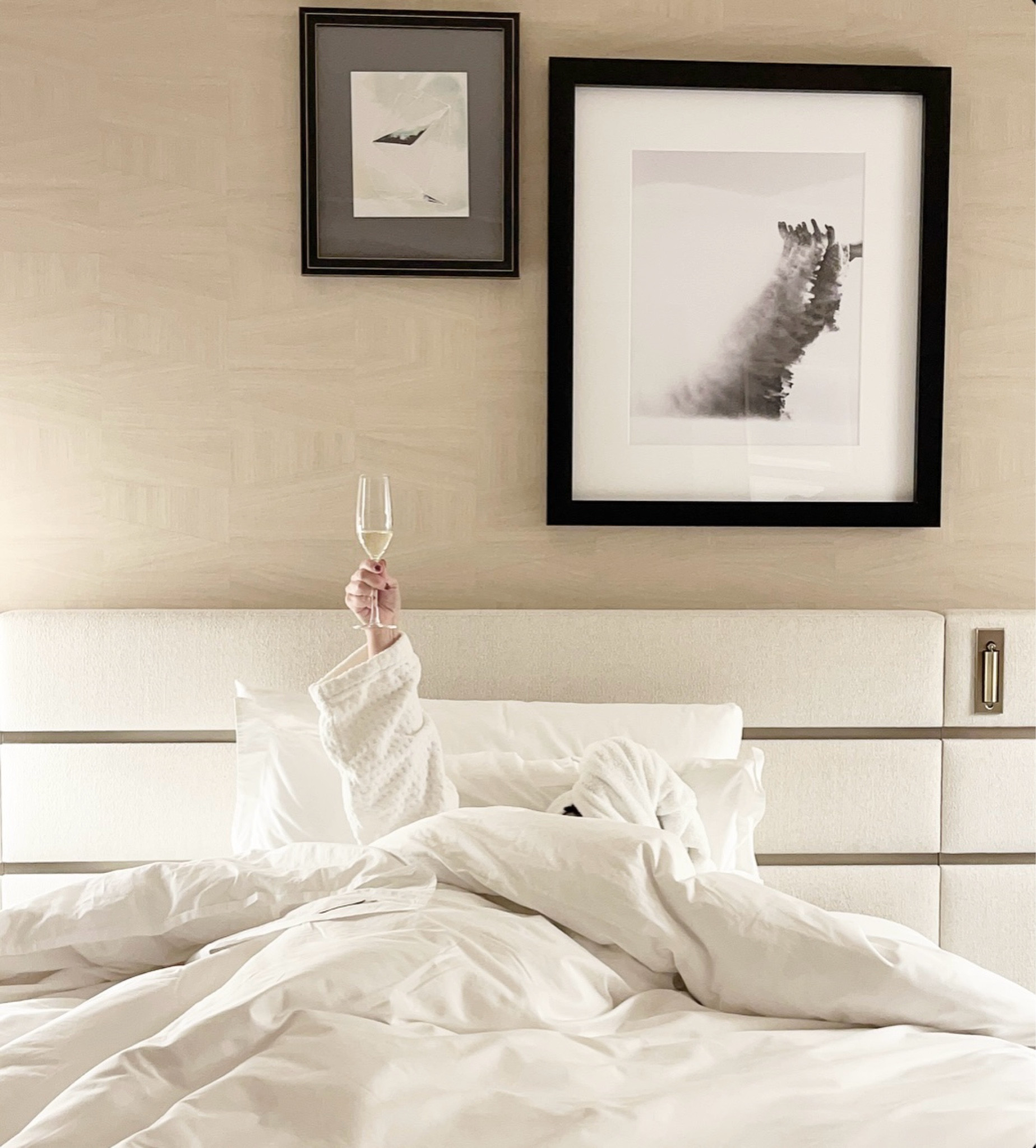 Luxury hotel vibes at Four Seasons Las Vegas! Book a stay, and shop hotel sheets and robes 🥂

#LTKxNSale #LTKTravel #LTKHome