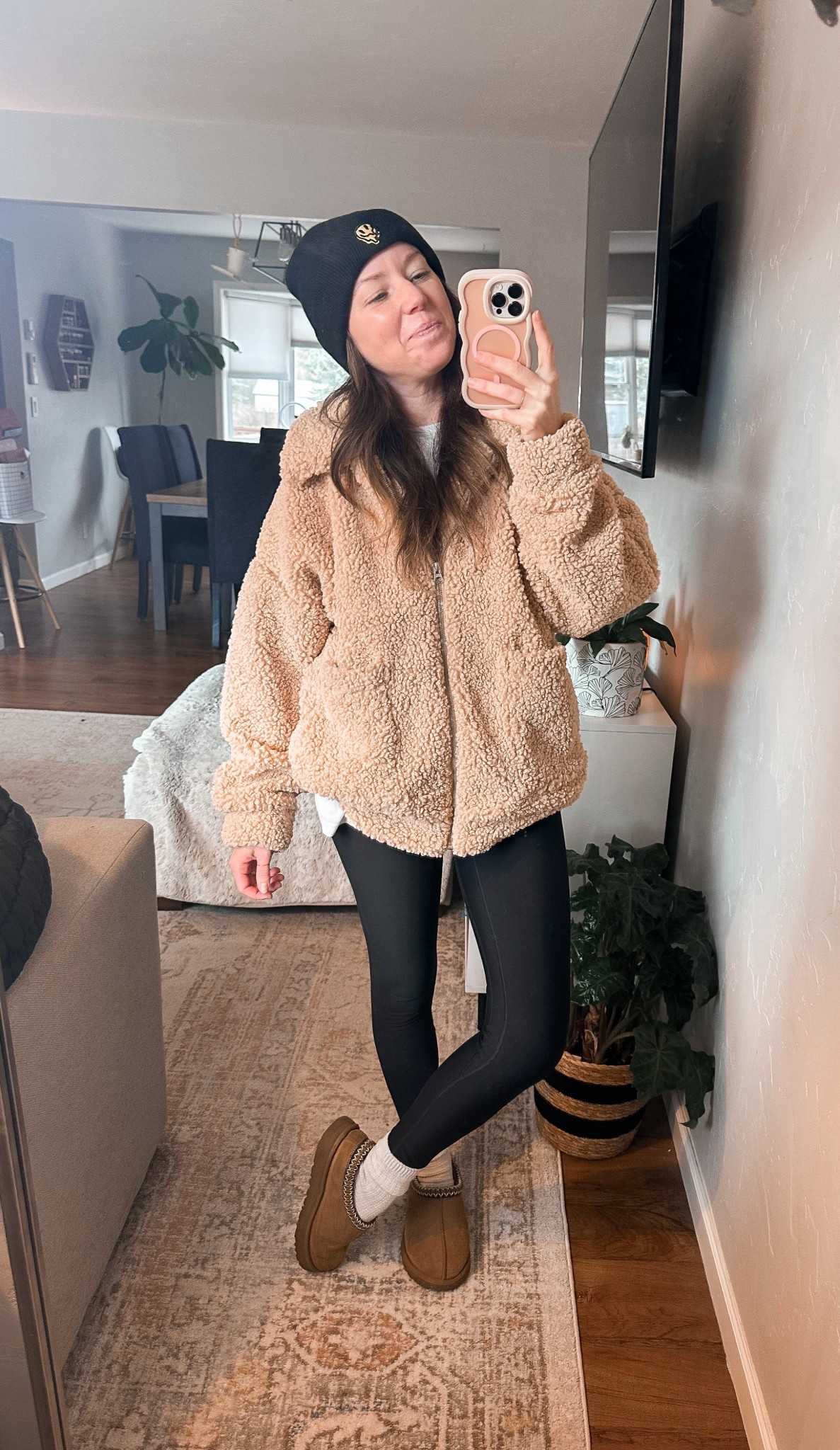 Today’s Monday comfy cozy lazy OOTS 

#LTKmomlife #LTKPetite #LTKootd