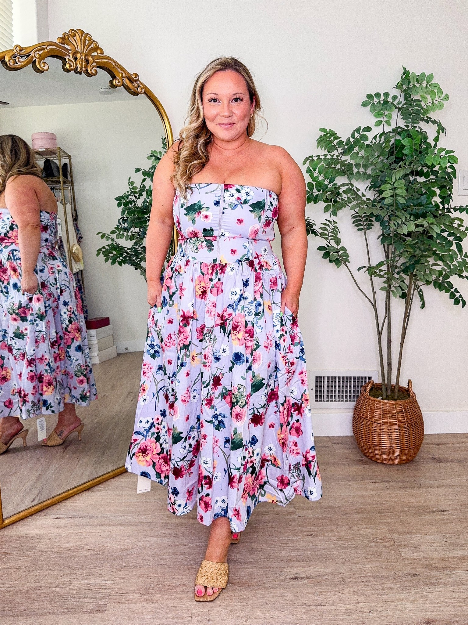 Abercrombie dresses on sale 25% off! Use code AFLTK at checkout 
Wearing size LARGE PETITE in this one- it is very snug in the bust. It’s a bra free style, so it has built in padding. If you have a larger bust you’ll need a larger size.

Spring dresses, Abercrombie, Easter outfit, Easter dress, spring outfit, brunch outfit, petite style, midsize style, special occasion dresss

#LTKMidsize #LTKSpringSale #LTKPetite