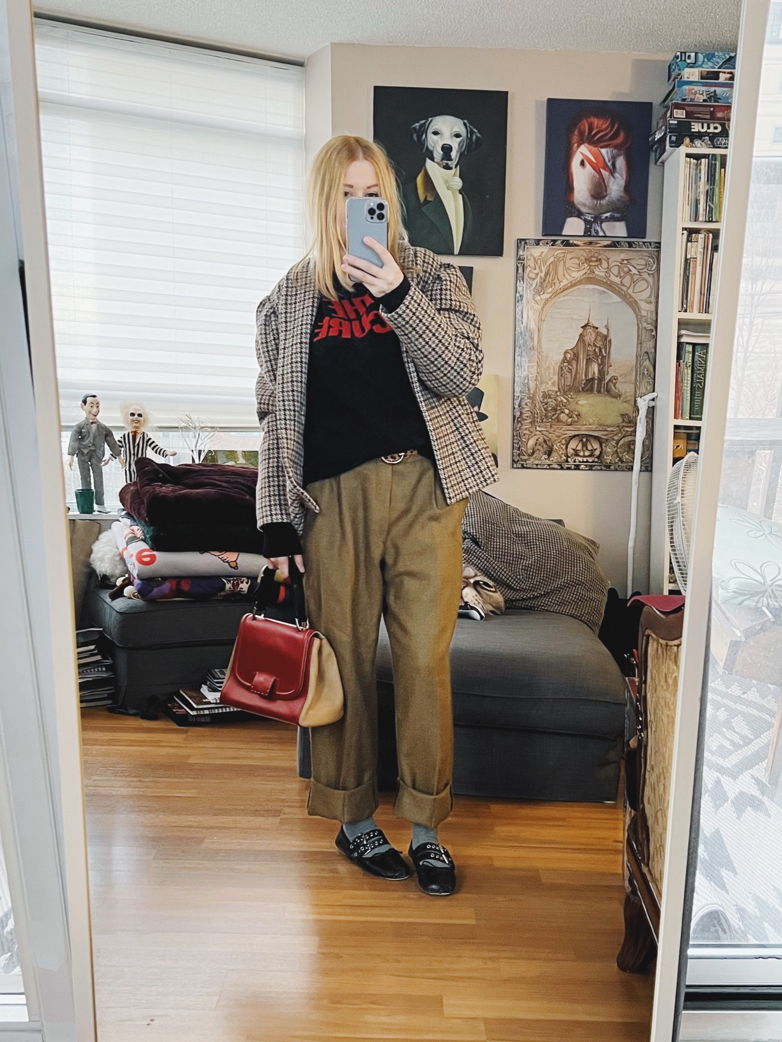 I’m wearing my new Christmas present from my husband, a The Cure sweater by @hades_wool
It’s been on my wardrobe wish list for a very long time.
•
.  #winterLook  #StyleOver40  #layers  #isabelMarant  #miuMiuflats  #secondhandFind #balletflats #hadesWool #FashionOver40  #theCure #MumStyle #genX #genXStyle #genXInfluencer #vintageFendi #poshmarkFinds #secondhandDesigner #WhoWhatWearing #genXblogger #secondhandDesigner #Over40Style #40PlusStyle #Stylish40s #styleTip  #HighStreetFashion #StyleIdeas


#LTKSeasonal #LTKshoecrush #LTKstyletip