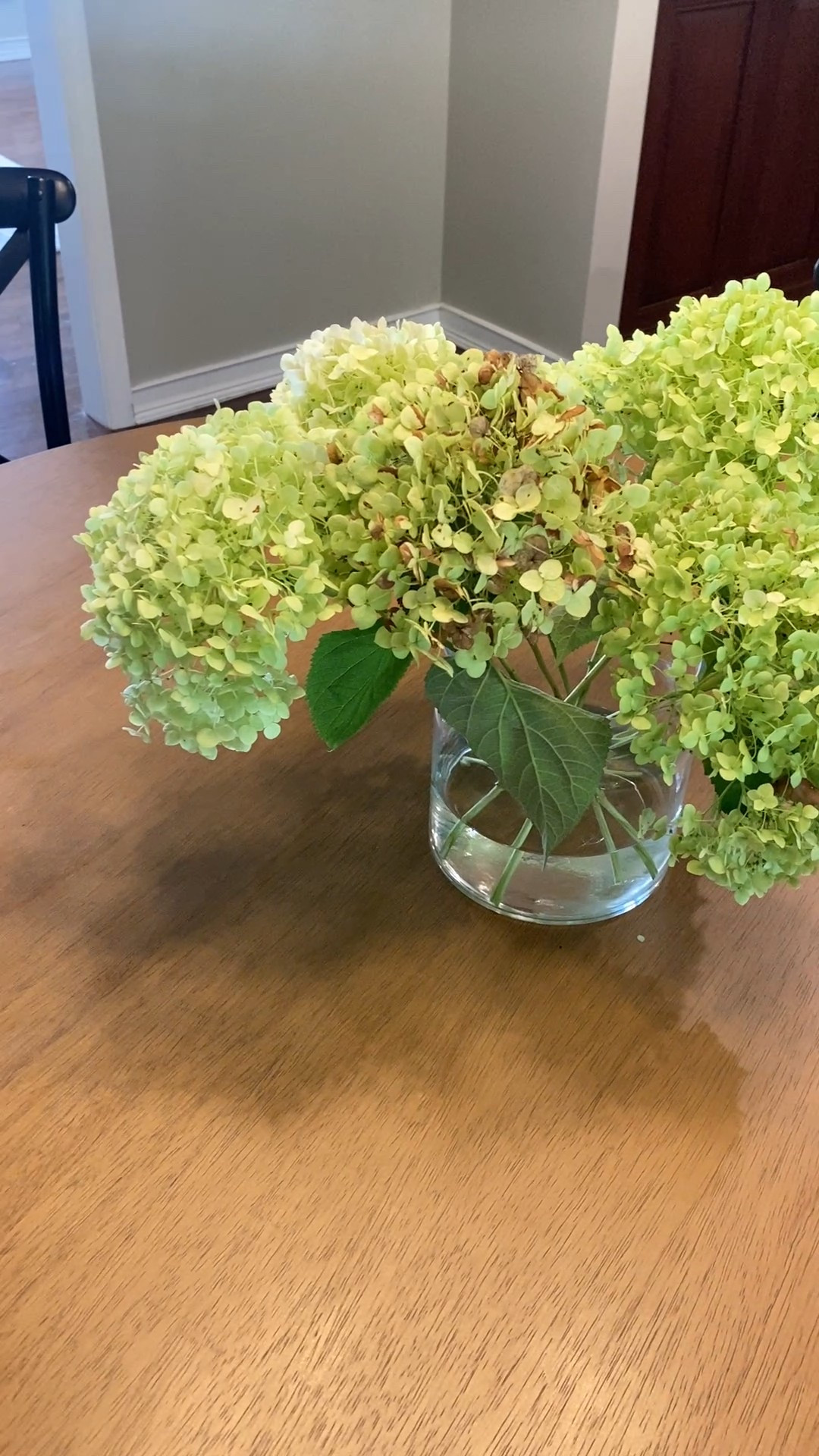 The perfect centerpiece for our dining table! #hydrangeas #fauxfloral #fauxflowers #centerpiece #diningtable #homedecor #homedesign #homestyling 


#LTKHome #LTKFindsUnder50 #LTKSaleAlert