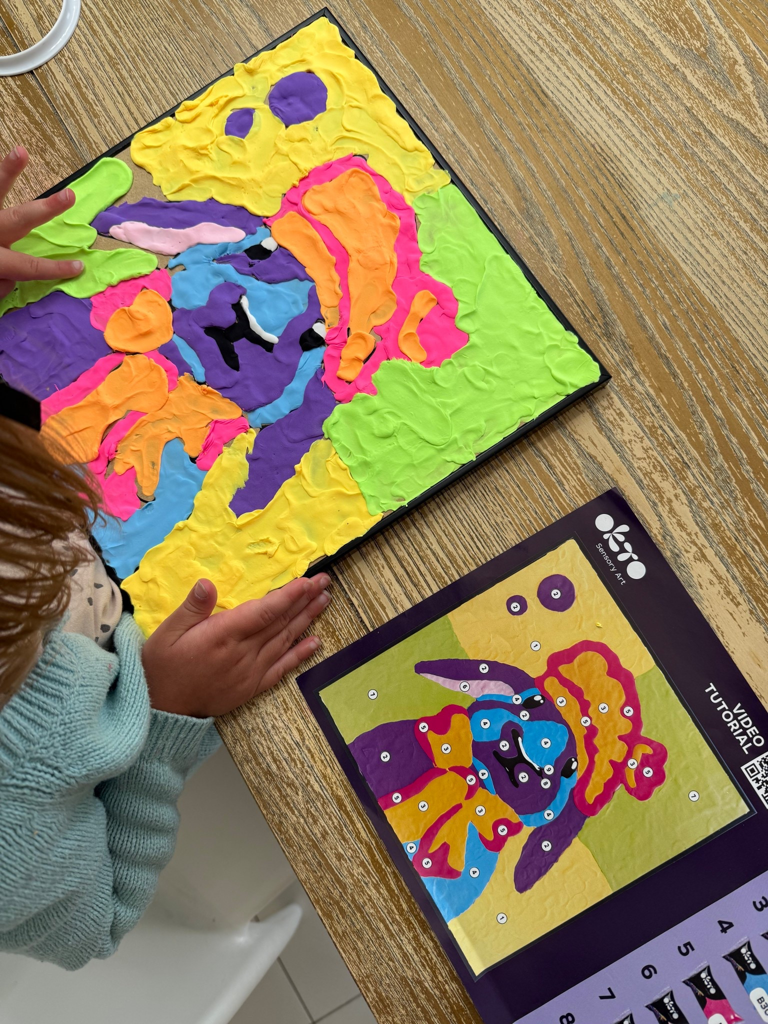 If you’re looking for the cutest art kit for your littles look no further! It’s a sensory art kit where you make clay into the most amazing creation. This was done by my 4 YEAR OLD!🤯