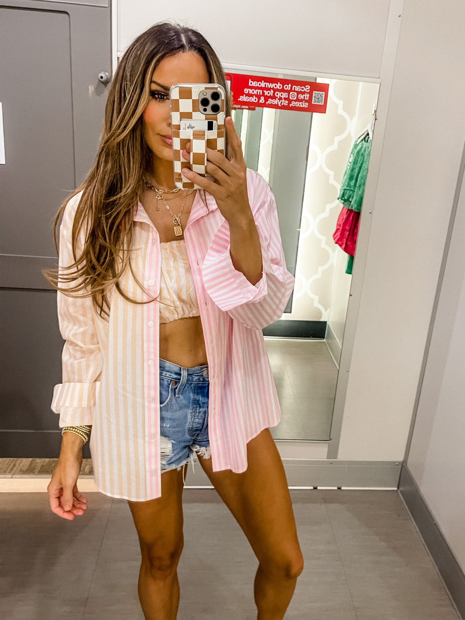 Size medium in the button down
Size 27 in the shorts


#LTKswim #LTKsalealert #LTKstyletip