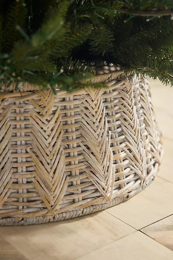 Leafy Rattan Hinged Tree Collar | Terrain