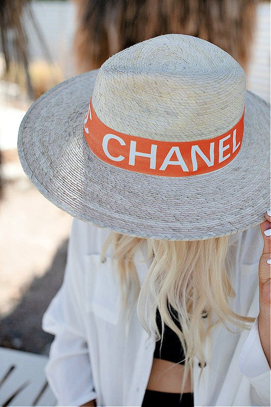 Item #12 | Glitzy Bella