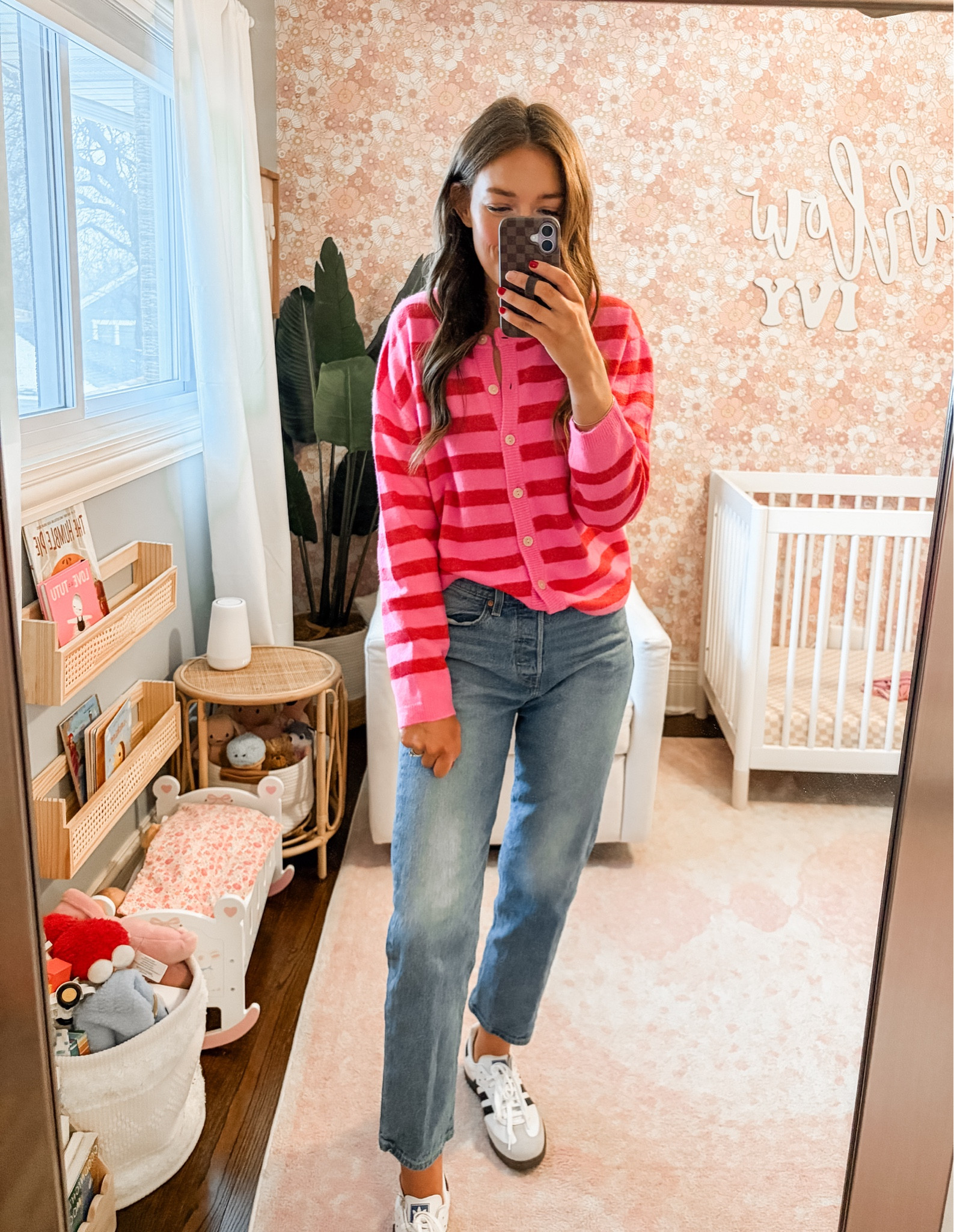 Wearing a size M in sweater


Sweater / cardigan / workout / teacher outfit / winter outfit / Valentine’s Day / Valentine’s Day outfit