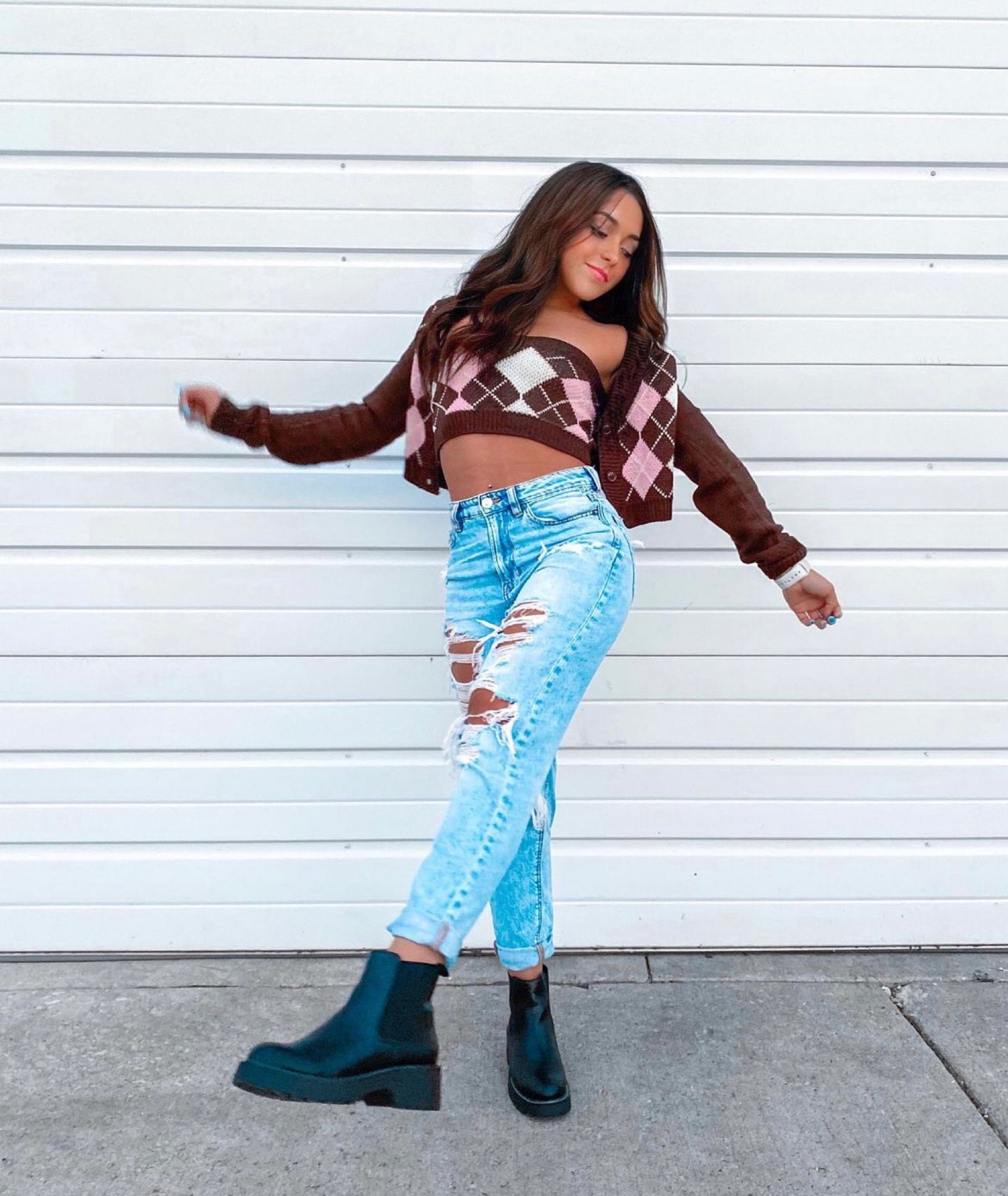 Mom jeans, plaid tube top with matching cardigan, and black booties! 

#LTKstyletip