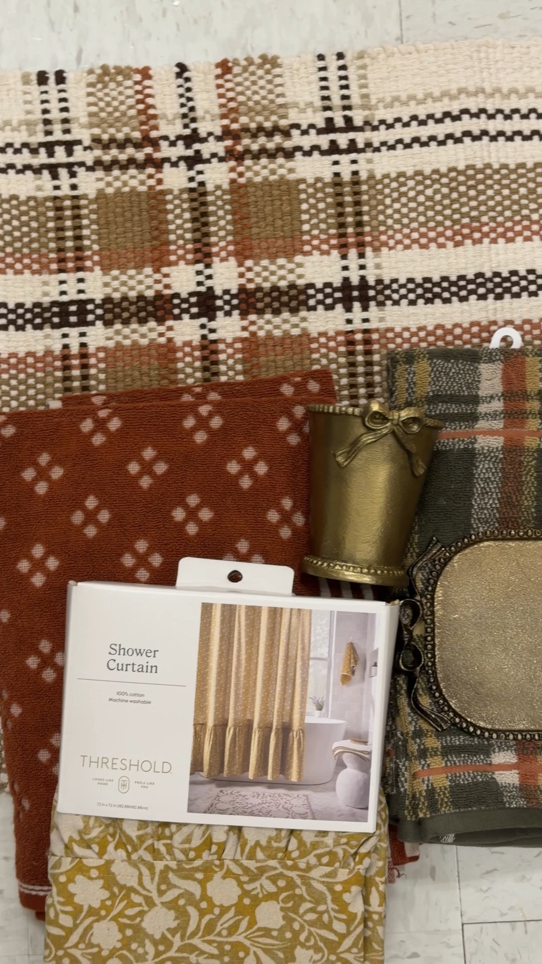 These fall bathroom finds 😍

#LTKHome #LTKSeasonal
