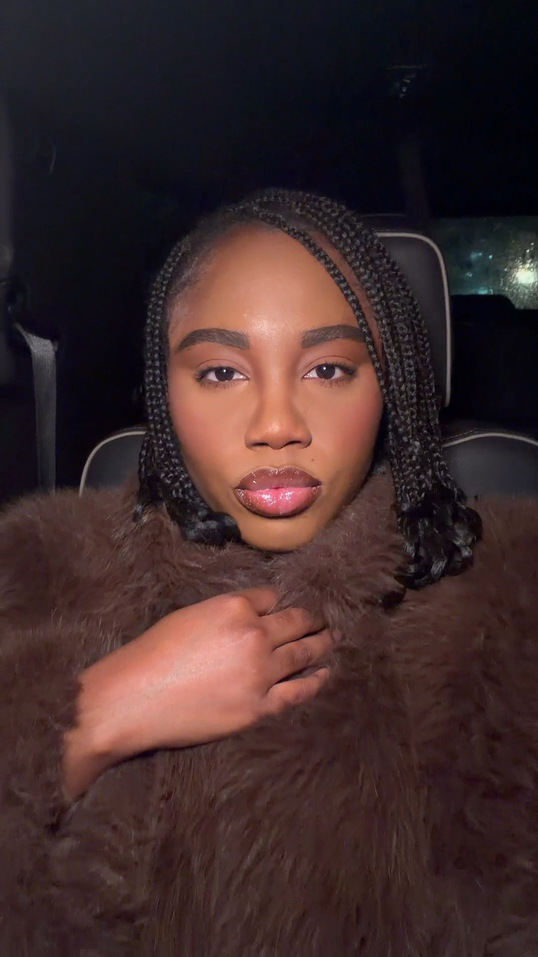 I’m officially a #samsungpartner and I got to experience the hearts sold separately tour by Mariah the scientist. 🥳. for my makeup look I went for a lighter highlighting look. mainly because I ran out of my cooler toned concealer from Hour Glass. but I still love how the whole look turned out!💕💋 

#LTKcanada #LTKpartywear #LTKbeauty