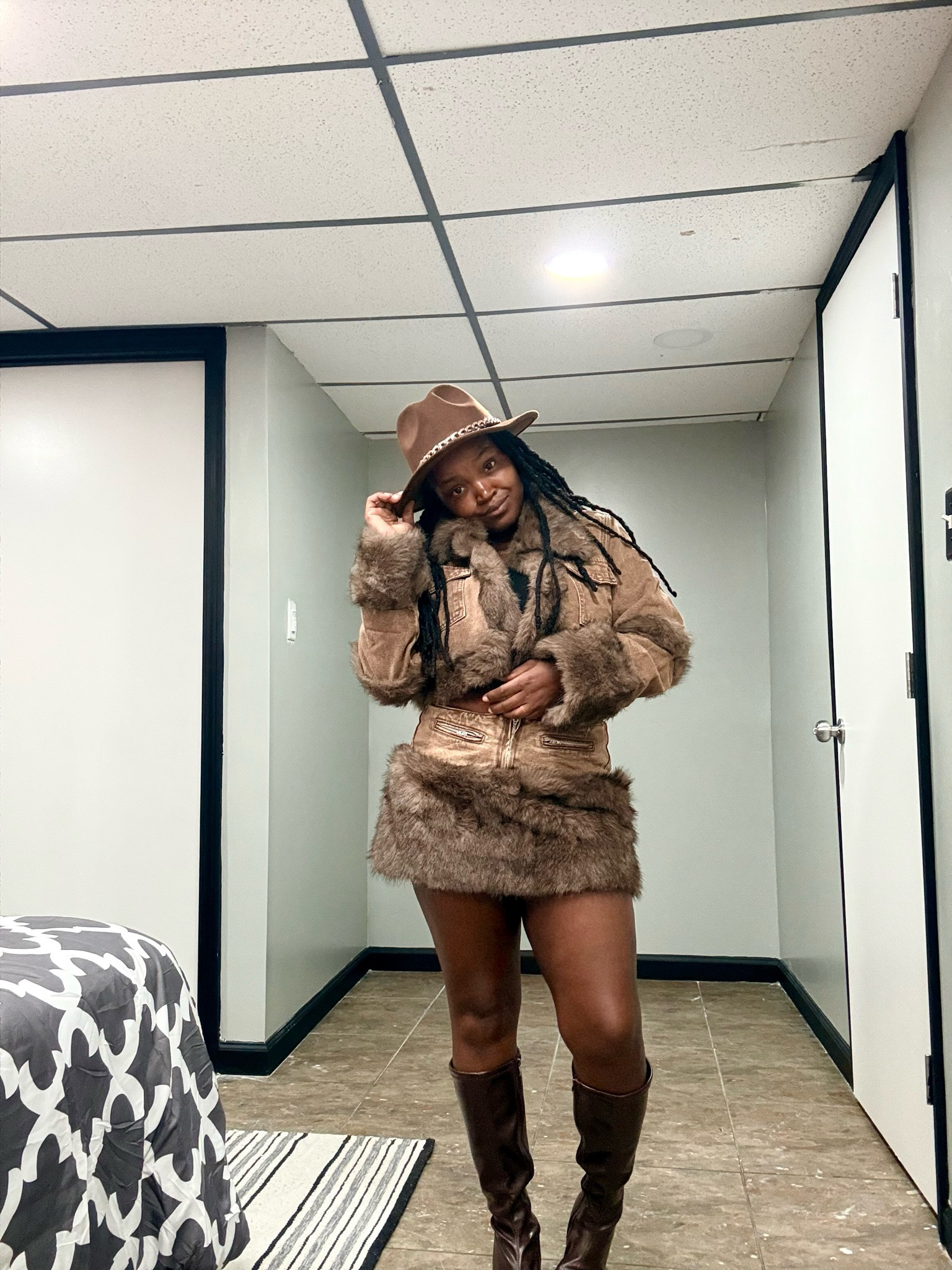 FALL IS HEREEEEE! 🍂🤎

Which means it’s officially time to UPDATE THE CLOSET! Give me all the cozy layers, cute boots, denim, sweaters and chic fall pieces because I am READY for fall fashion!

I linked some of my favorite fall finds!

#FallFashion #FallStyle #LTKFinds #LTKStyle

#LTKootd #LTKSeasonal #LTKWorkwear