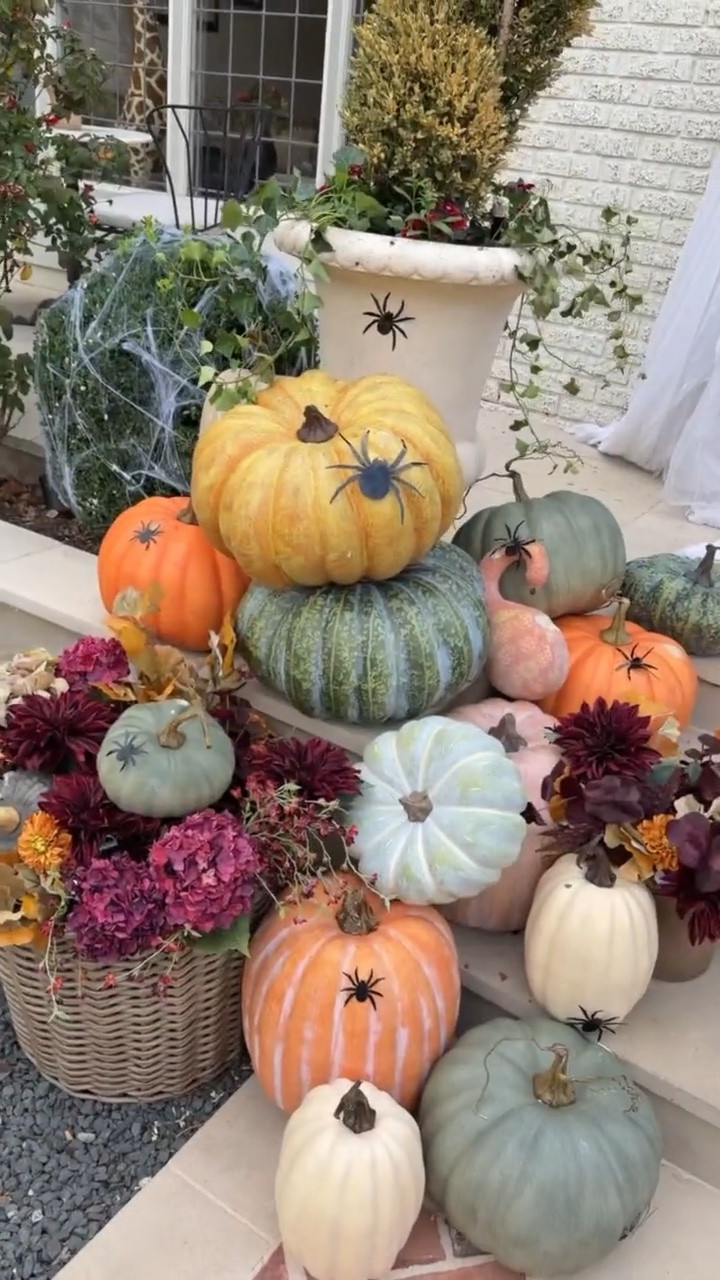 HALLOWEEN FRONT PORCH REVEAL 👻🤎🎃🍂 @Pottery Barn