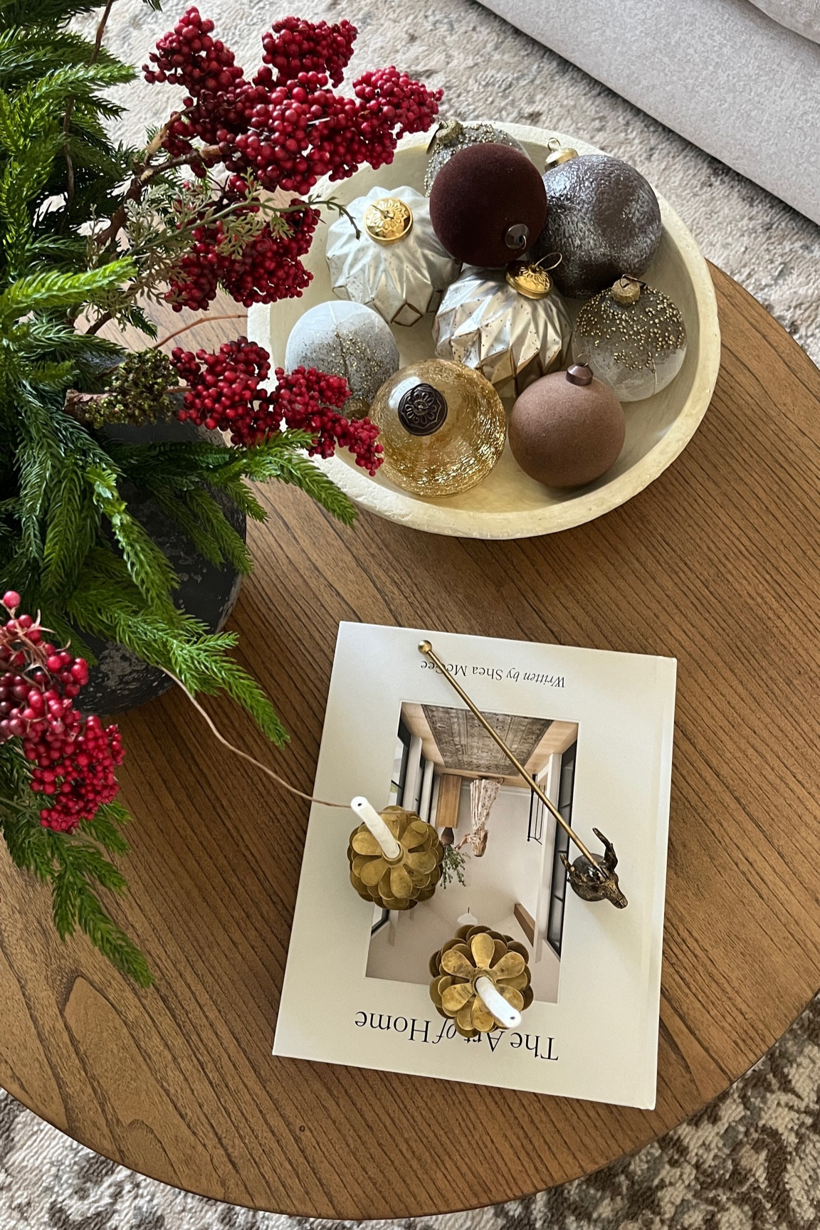 Christmas coffee table styling

#LTKHome #LTKHoliday #LTKSeasonal