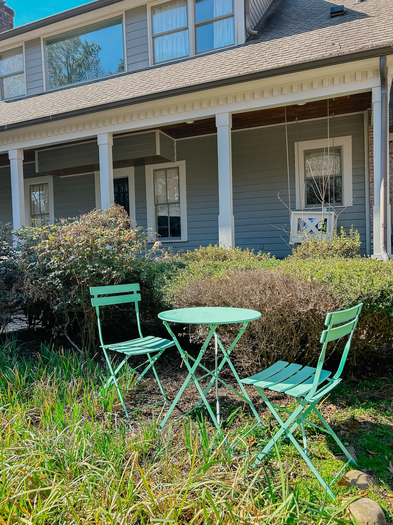 Green metal outdoor bistro chair set 

#LTKsalealert #LTKparties #LTKhome
