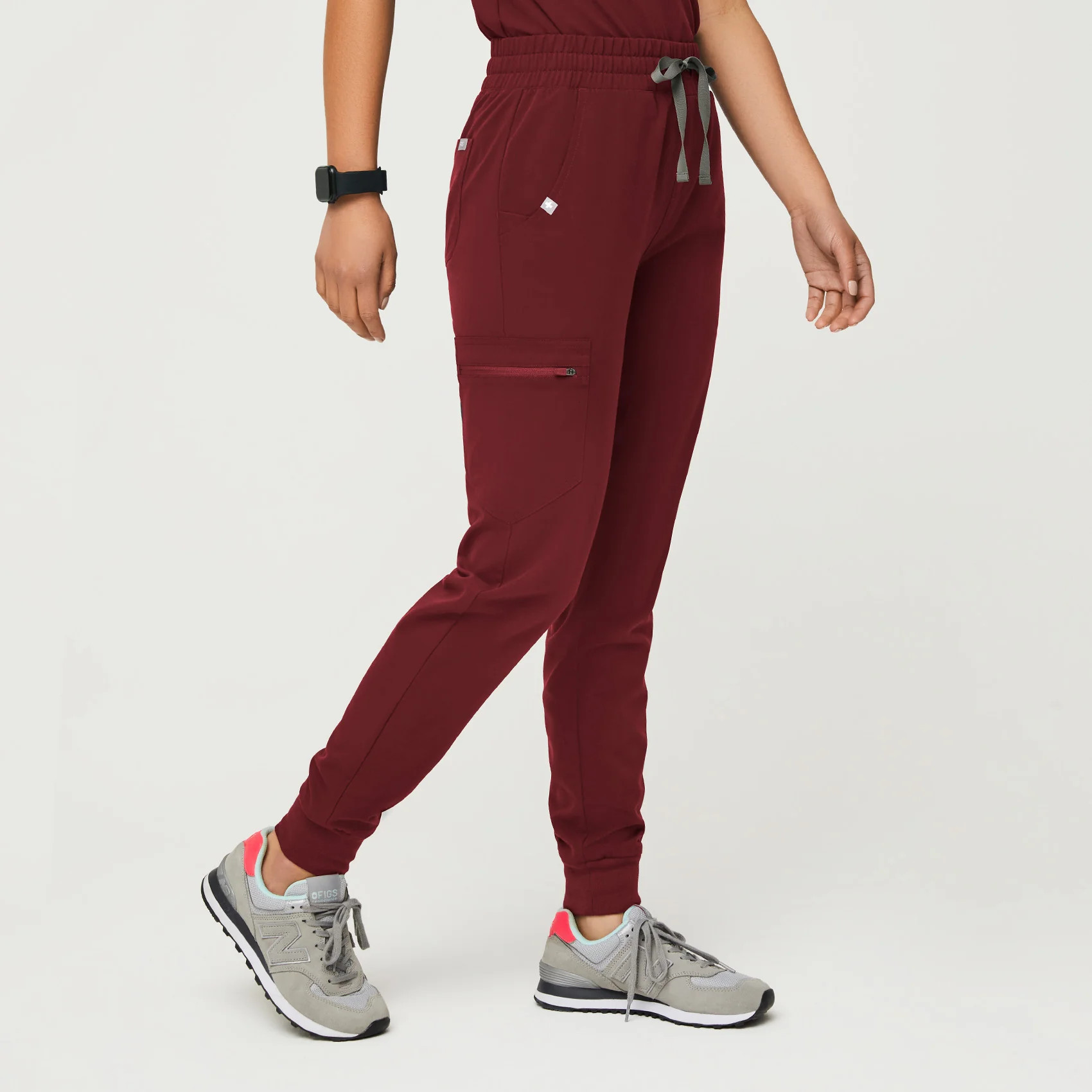 Women's Zamora High Waisted Jogger Scrub Pants - Burgundy · FIGS | FIGS