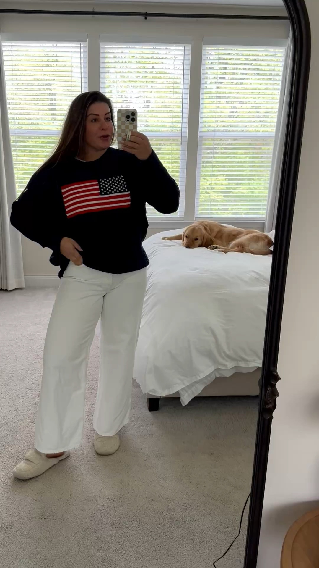 American flag sweater. This is already selling out. Fits oversized. Available in 4 colors 

#LTKSeasonal #LTKMidsize #LTKootd