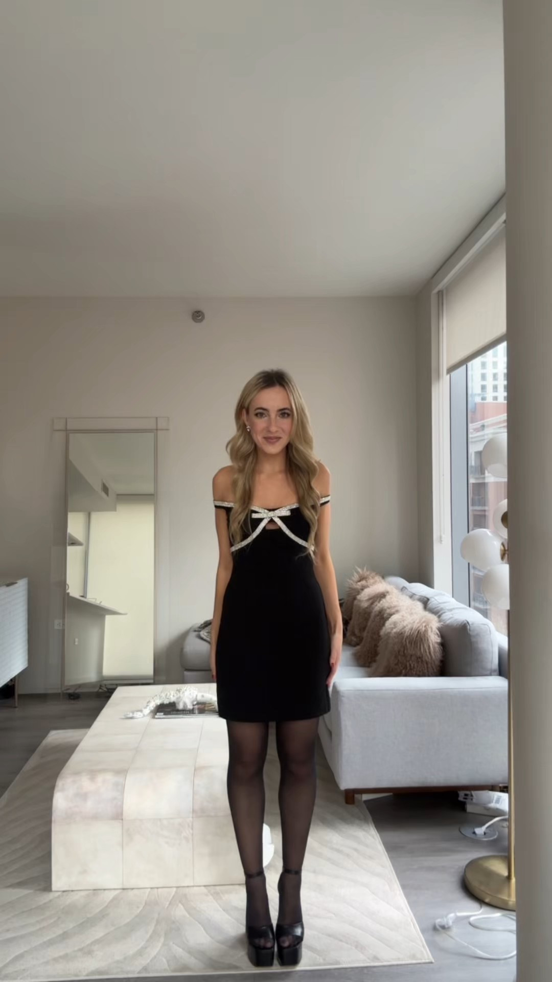 Holiday Party Outfit 

Holiday Party Outfit / New Year’s Eve Outfit 


ootd style fashion, little black dress, holiday party, Christmas party outfit women, NYE look, winter party look, 

#LTKootd #LTKvlog #LTKHoliday