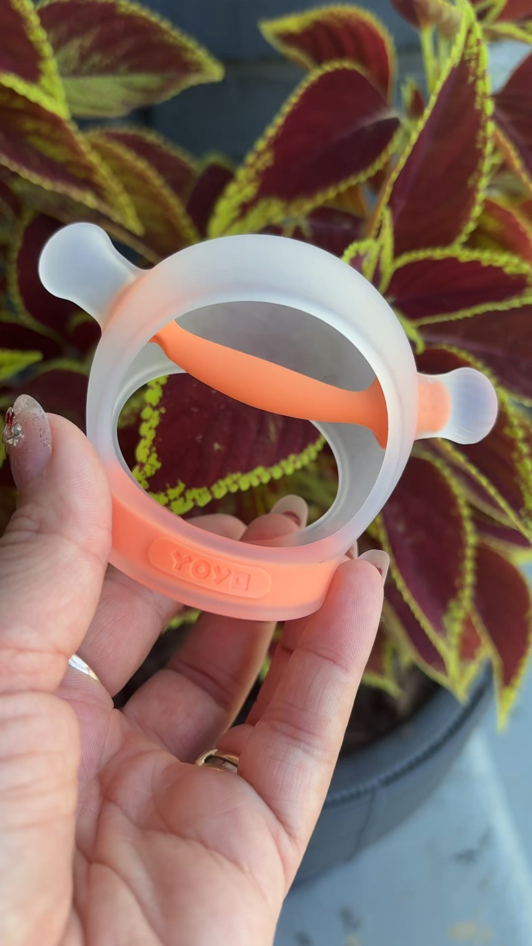 This is my personal favorite teething toy right now for Miss Lettie Lou!💓 It’s easy for her to grab and continue to hold, providing continuous comfort to her sore gums. #teething #babiesoffacebook #babyfinds #baby #momtok #momfinds #under20 #momsoffb

#LTKmomlife #LTKBaby #LTKTravel