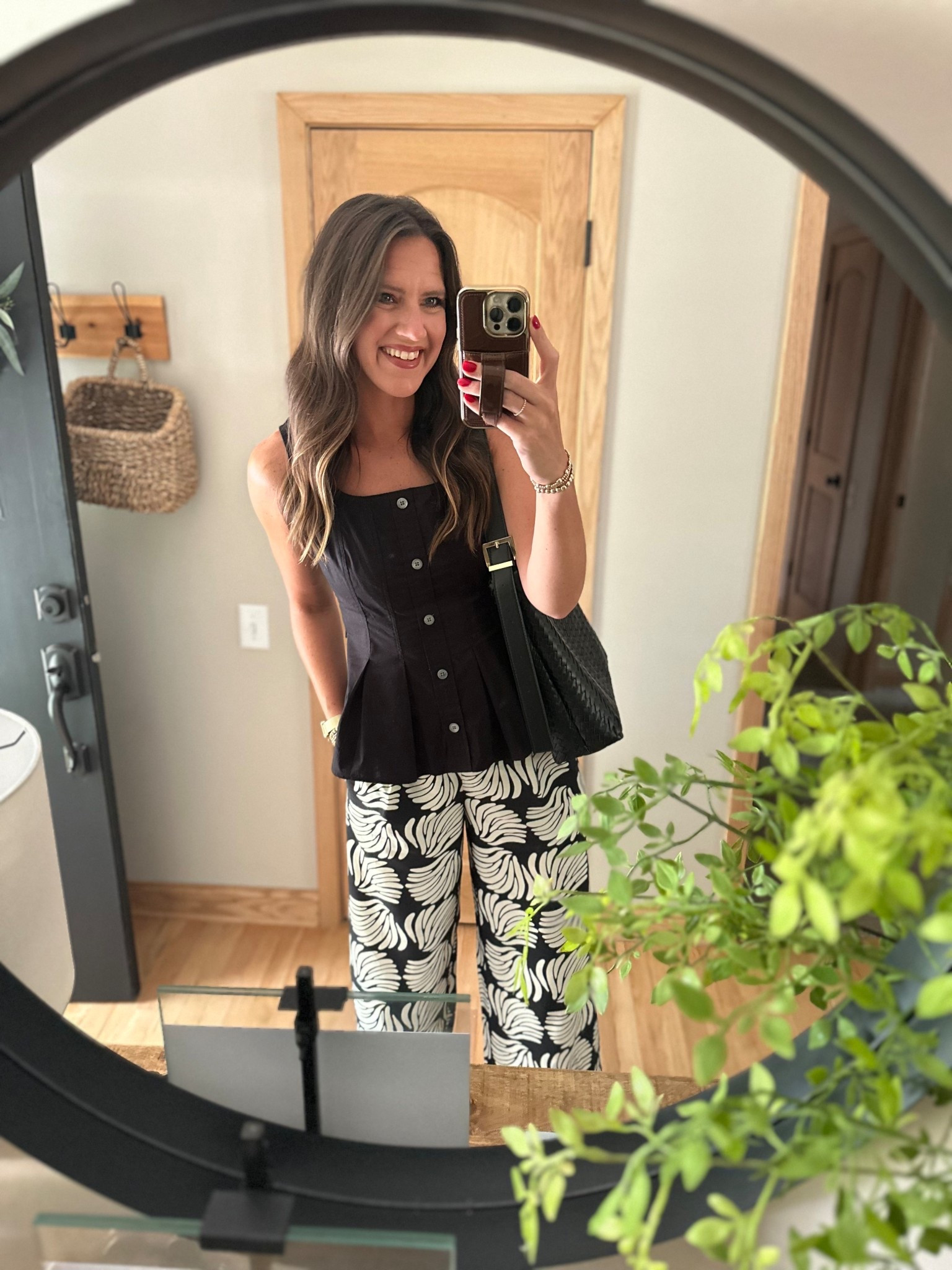 What I’m wearing for girls night out 

Top is sold out but I’ll link similar 
Pants - small
Lip crayon - reach high
Lip gloss - sand 015