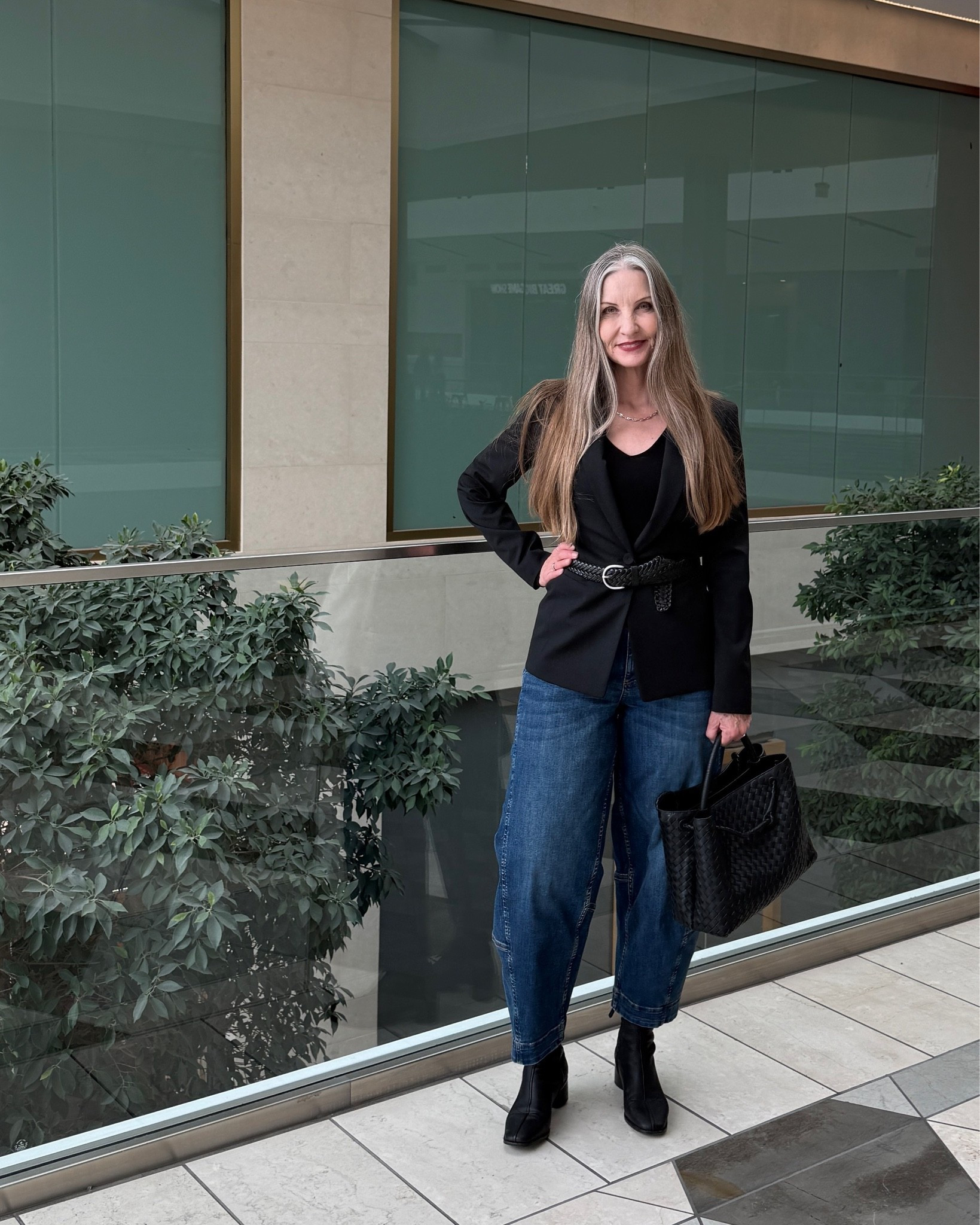 Simple, chic … a timeless blazer with trendy barrel jeans. True to size. Comfortable leather stretch boots. Woven belt & woven bag. #simplechic #capsulepieces #wiw

#LTKootd #LTKOver40 #LTKMidsize