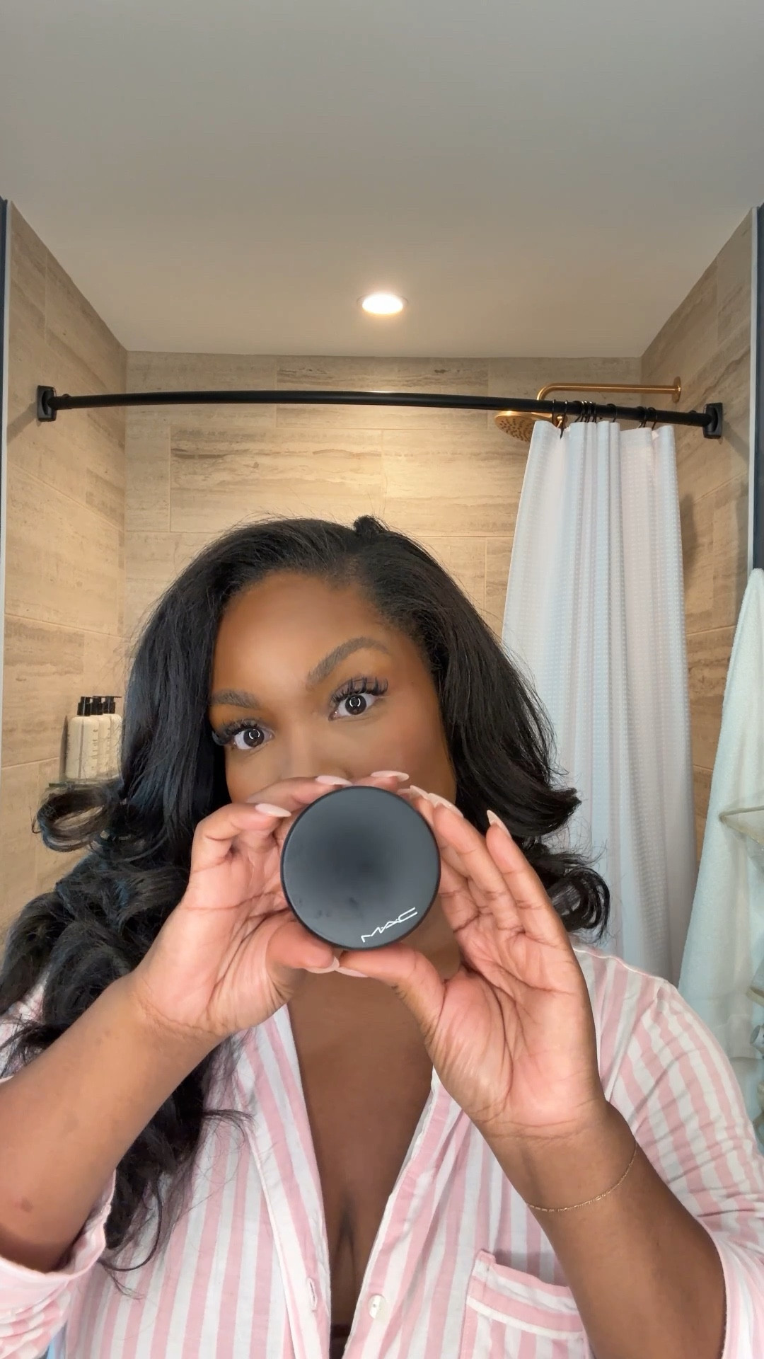 GRWM for LTKCON Day 2 with @nordstrombeauty 😍 #NordstromPartner

Love that I can pick up all of my beauty faves from Nordstrom while shopping for a chaotic travel season. If you need some good beauty tried and trues, definitely don’t hesitate on these. 🤌🏾



#LTKBeauty #LTKMidsize #LTKCon