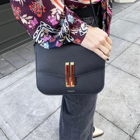 Love this classic shoulder bag 🙌 makes a great gift too ❤️🎁💚

#LTKitbag #LTKstyletip #LTKGiftGuide