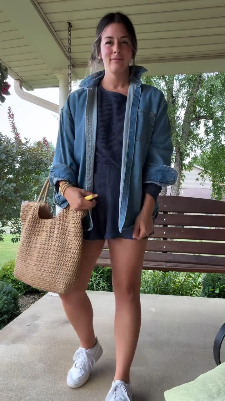This waffle knit set is a great transition set to fall 🤍 layer a denim jacket and your favorite shoes with a cute bag && done 🫶🏼 comment SHOP for links! 

Wore this to the movies 🎥 last night and it was prefect! I also sized up to a large in both for a more comfortable casual fit! 

#lifeandstyleblogger #casualstyle #momstyle #targetstyle