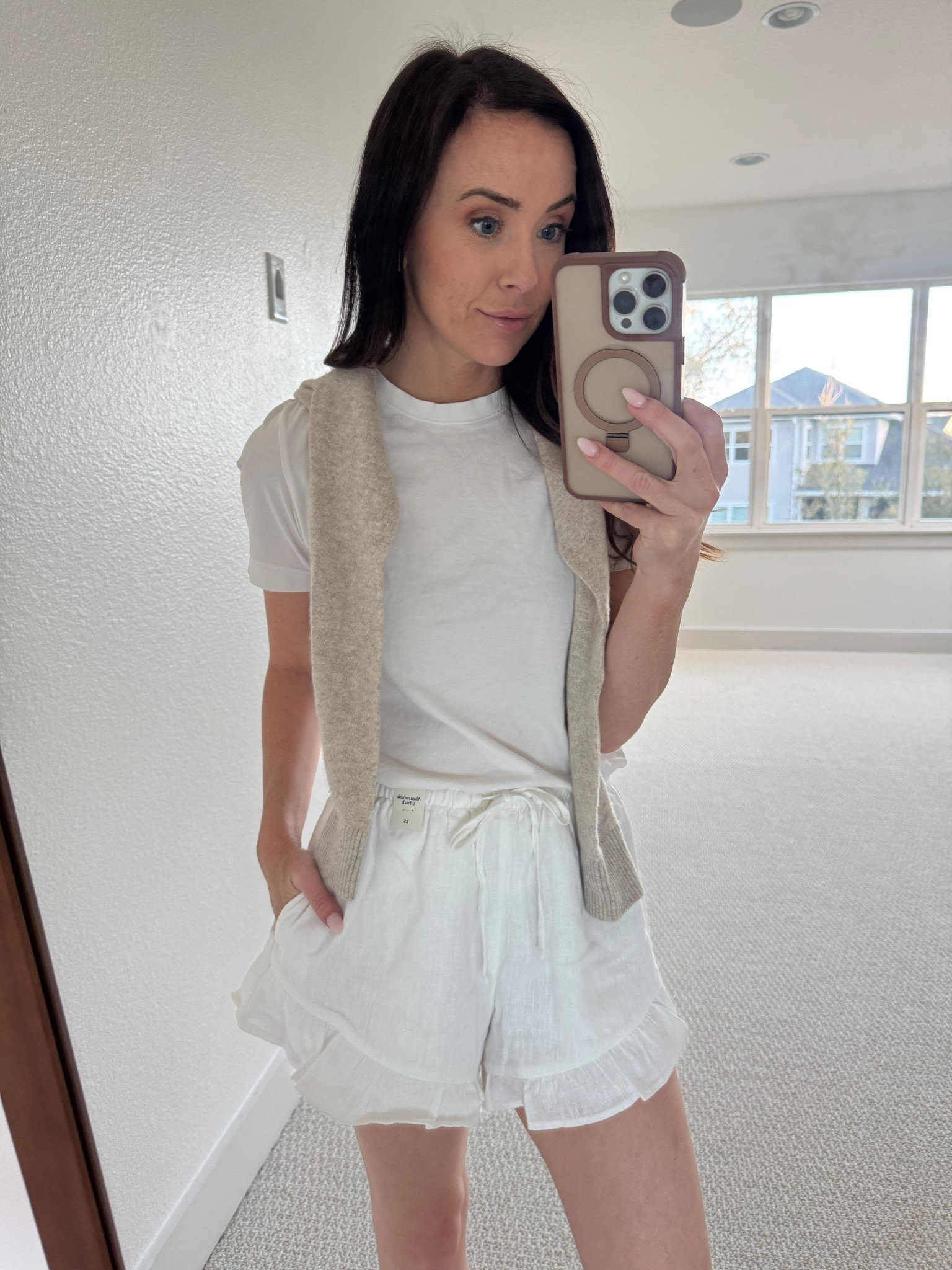 These cute ruffle shorts are currently 25% off in the LTK app! 

#LTKPetite #LTKSaleAlert #LTKSpringSale