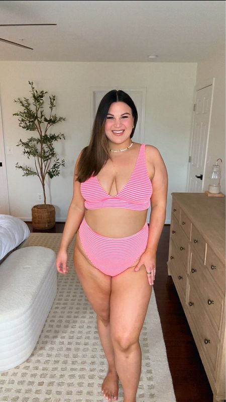 Midsize aerie haul! Sharing some spring/ summer / vacation finds from Aerie! Pretty much everything is on sale right now too 🥰

Swimsuit top/bottom : XL

Aerie, aerie haul, aerie swim, midsize, spring fashion, vacation outfits, vacation style, swimwear 



#LTKMidsize #LTKSaleAlert #LTKSwim