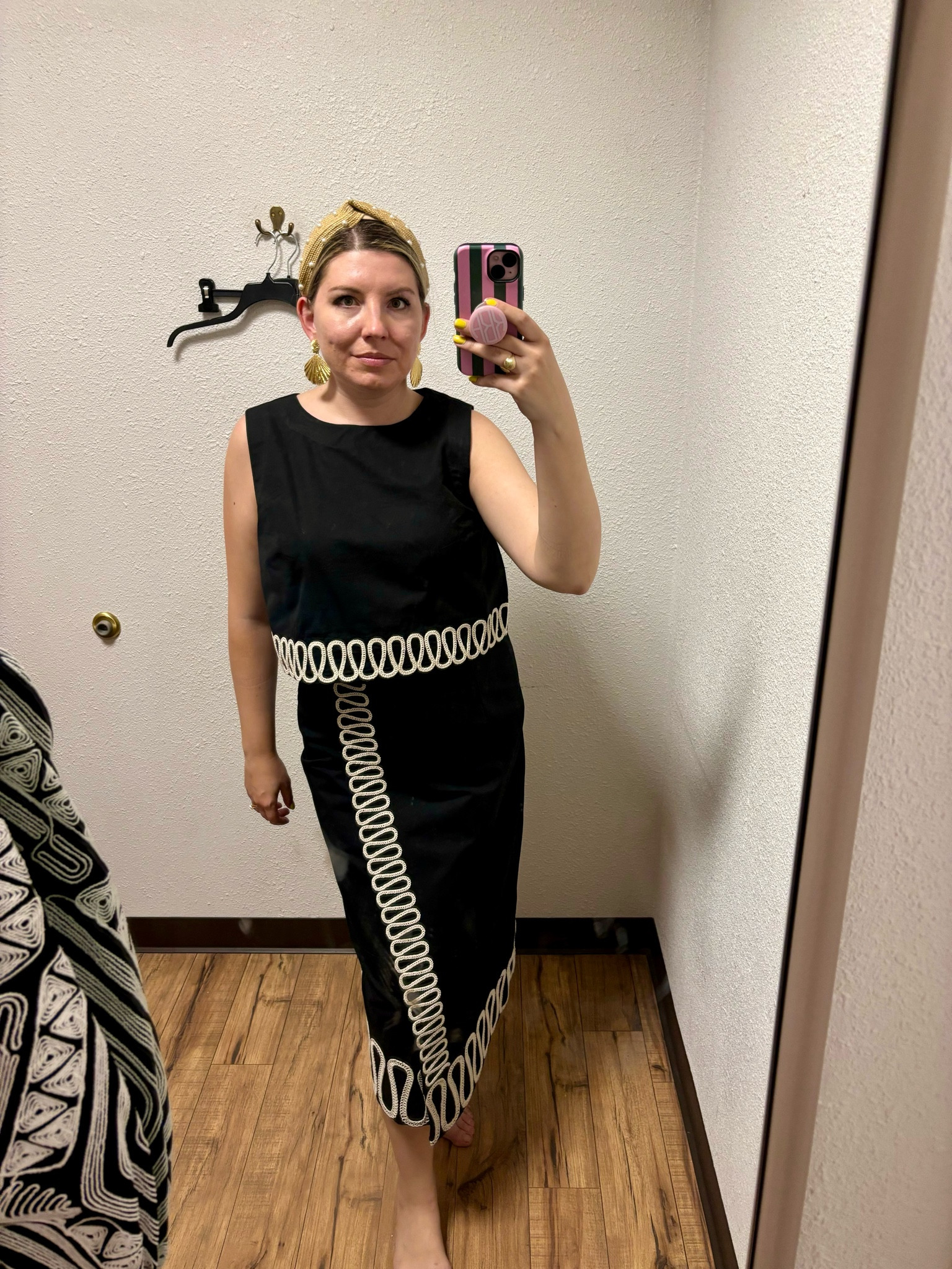 Isn’t this set cute? I found it to fit true to size and could have gone with either a 12 or 14 in the skirt and chose a 12 in the top. 

#LTKWorkwear #LTKSeasonal #LTKMidsize