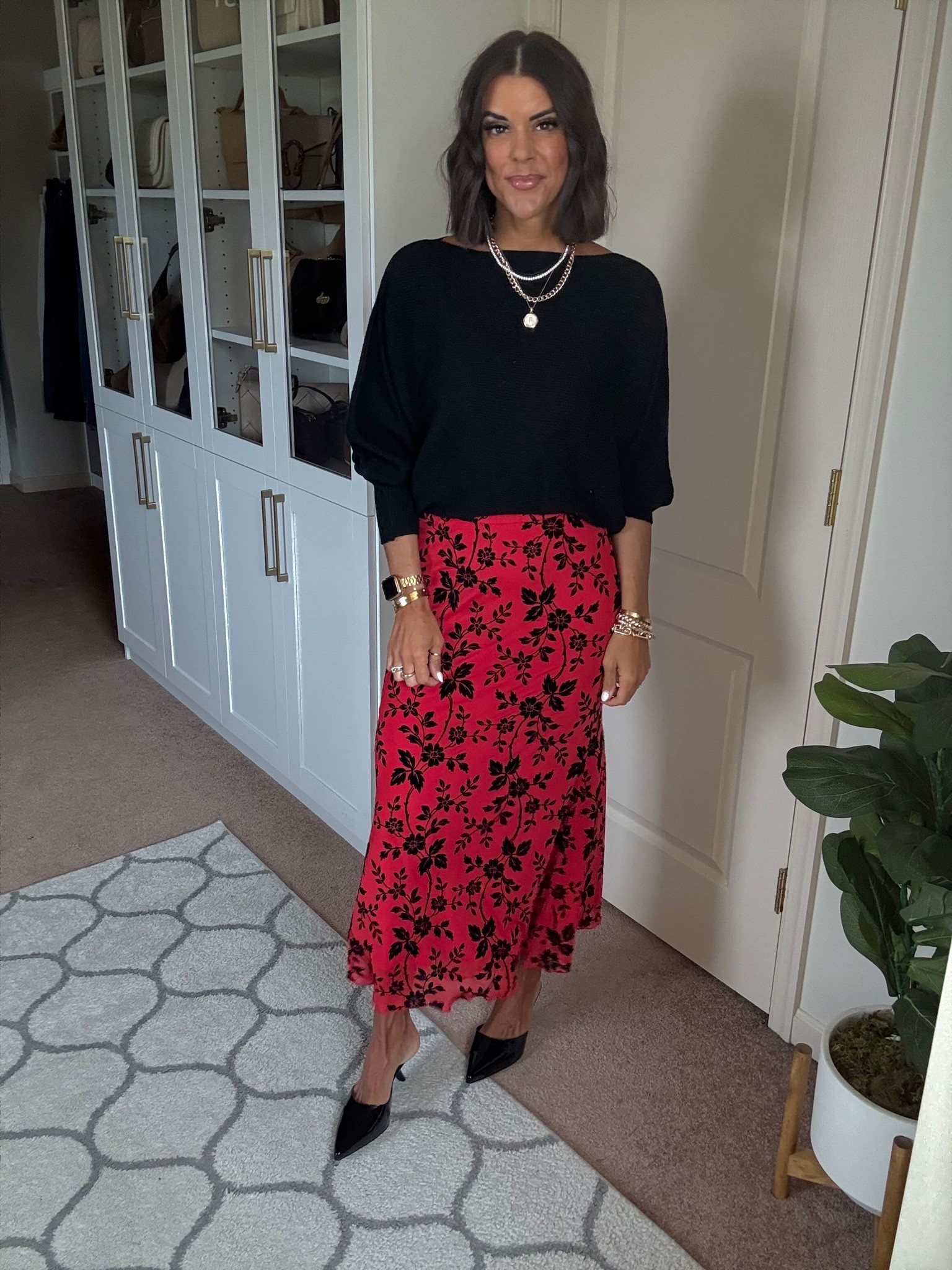 Sweater is one size fits all skirt is size small

#LTKdayinmylife #LTKgrwm #LTKootd