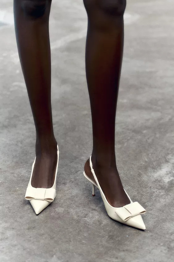 SLINGBACK-PUMPS IN LACKOPTIK MIT SCHLEIFE | Zara DE