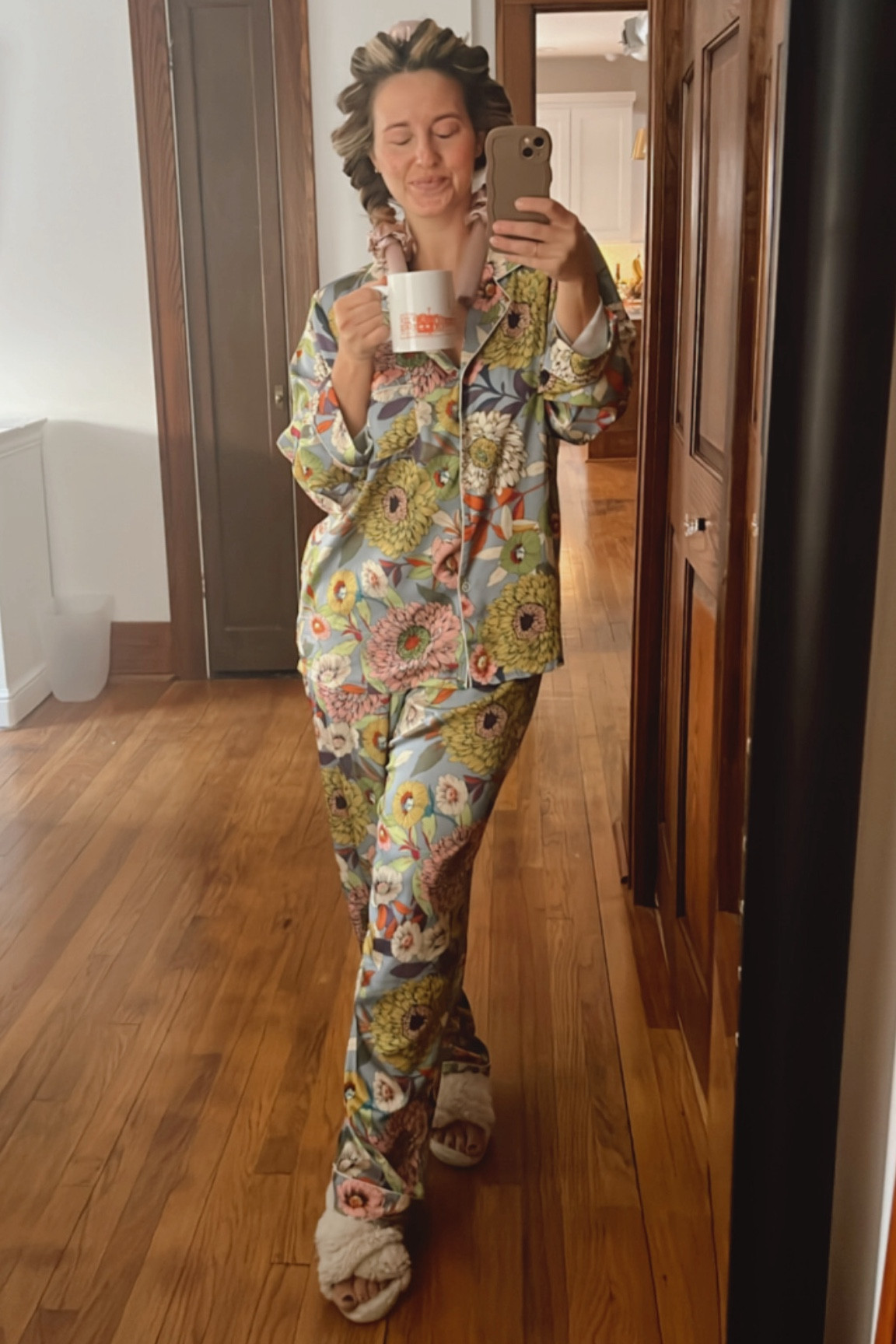 Helloooo spring 😴🌸🩵🌅

Reviews said to size up x2. I am in a L but could have done a M. The most perfect pajama set for spring and under $30!!

#LTKSeasonal