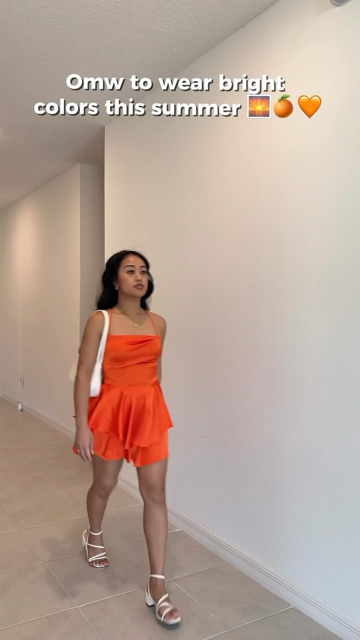 Bright colors for the win! The color orange is sold out rn but they have it in black too. 
#fashion #fashionstyle #30daysofoutfits
#30daysofoutfitschallenge #30daysofoutfitschallenge #outfitideas #asianfashionmodel #asianfashionblogger #petitefashion #petitefashioninspo #petitefashionista #petitefashionstyle

#LTKPetite
