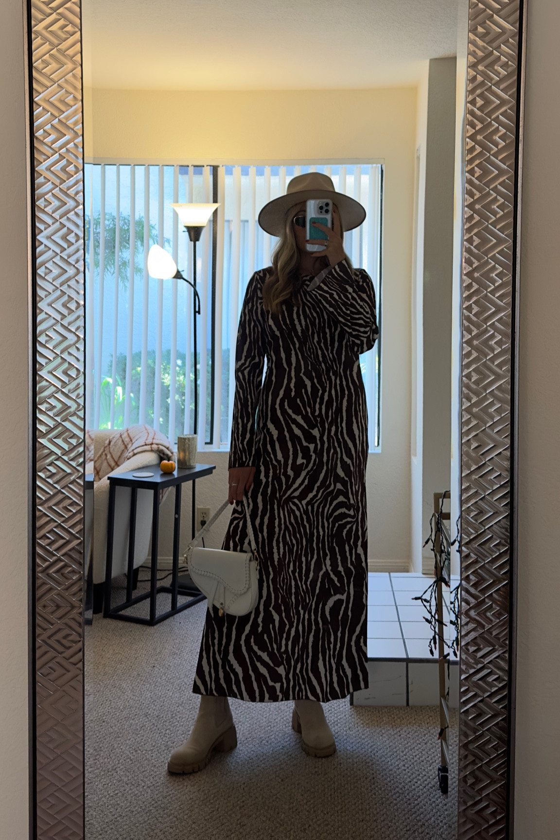 Zebra long dress | realisation par dupe & lack of color hat 