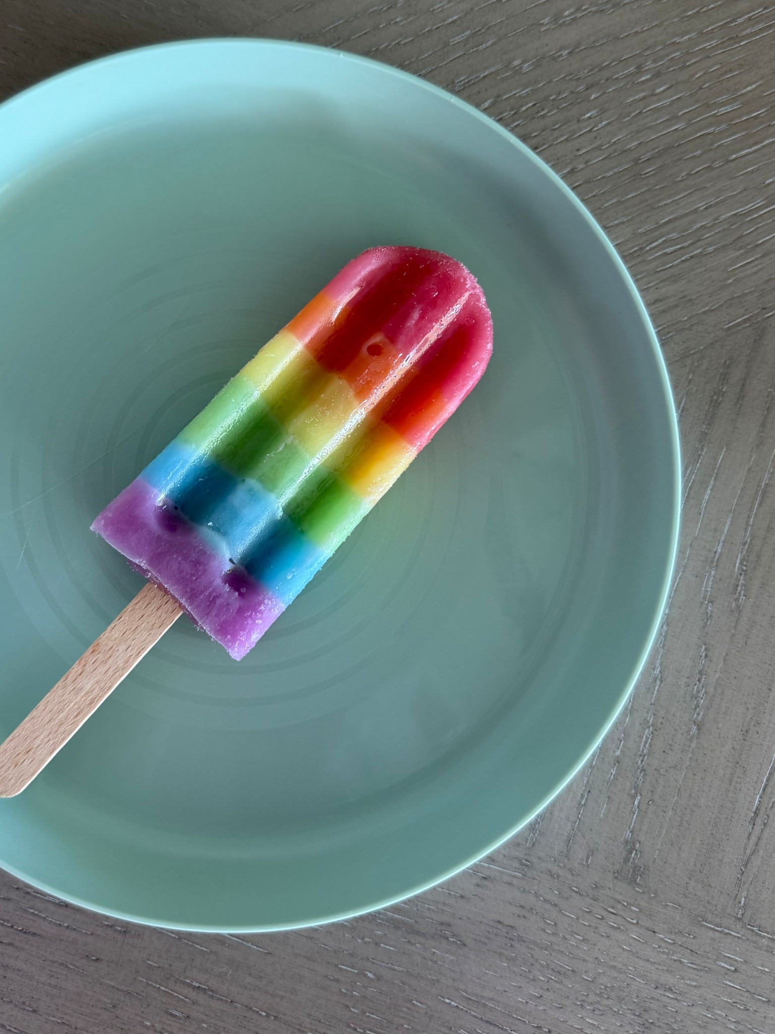 Found these yummy popsicles for my Navy girl and they are sooooo yummy! I love that these made with organic ingredients! 🌈




#kidssnacks #popsicles #springsnacks #healthysnacks #target #fruitsnacks #organicsnacks 

#LTKfoodie #LTKKids