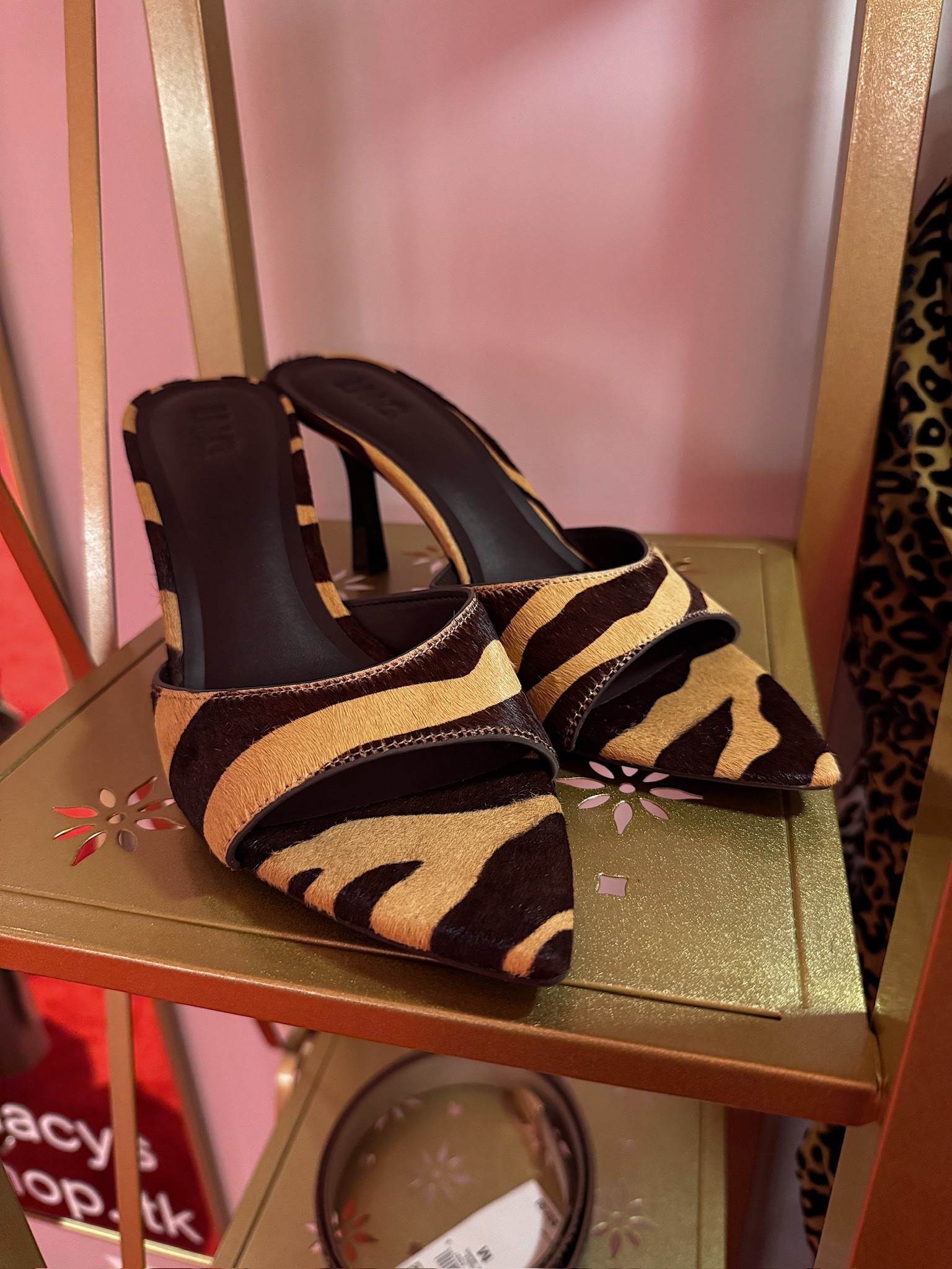 These zebra heels are SO fun!!🦓 Love an easy statement shoe to dress up an outfit!




fall outfits women, zebra heels, animal print shoes, statement heels, fall shoes, fall fashion, outfit accessories, Shelli enright, stylenright

#LTKSeasonal #LTKootd