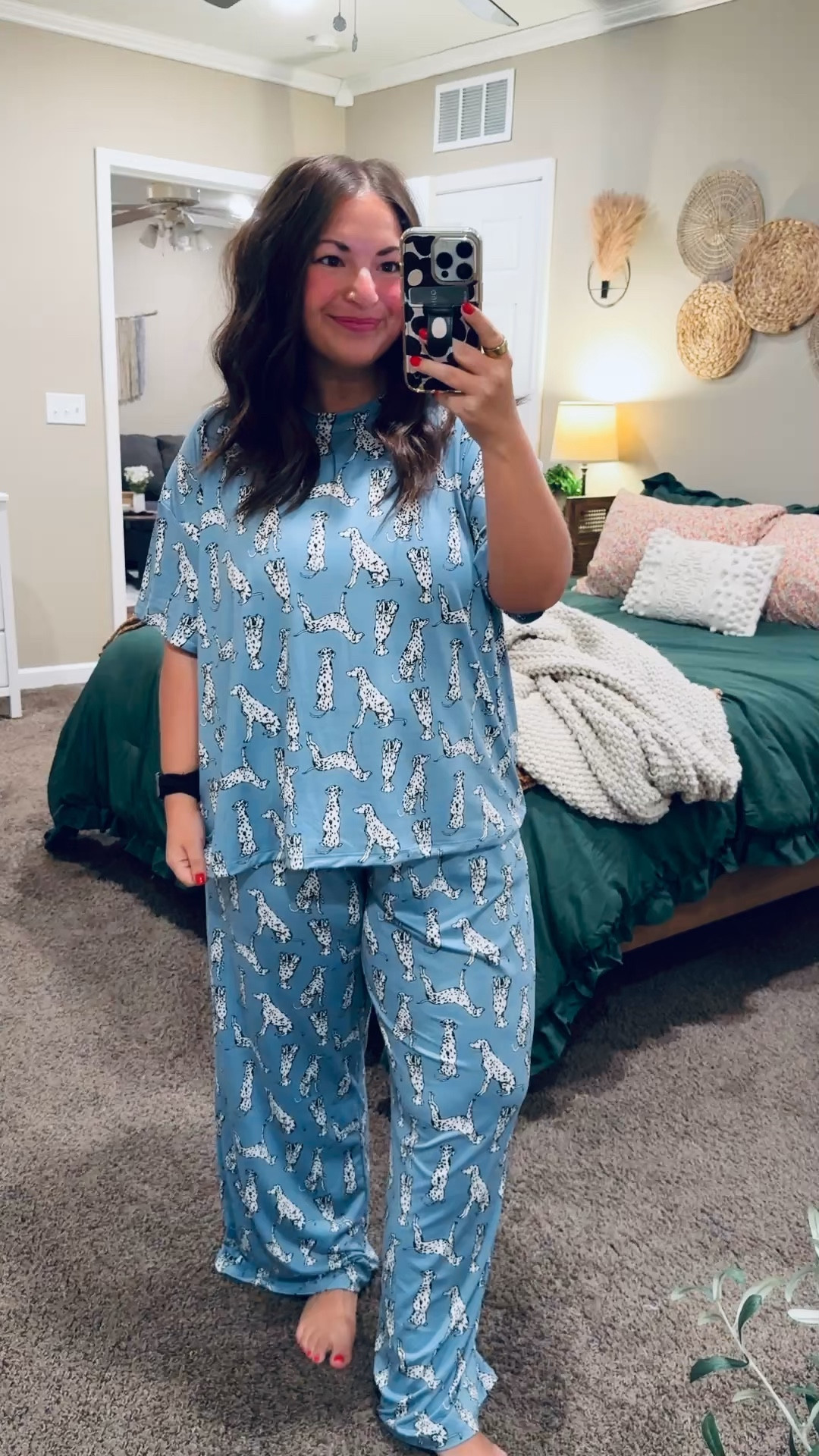 Spring pajamas from Walmart!!

pajama set: fits oversized // wearing an XL
