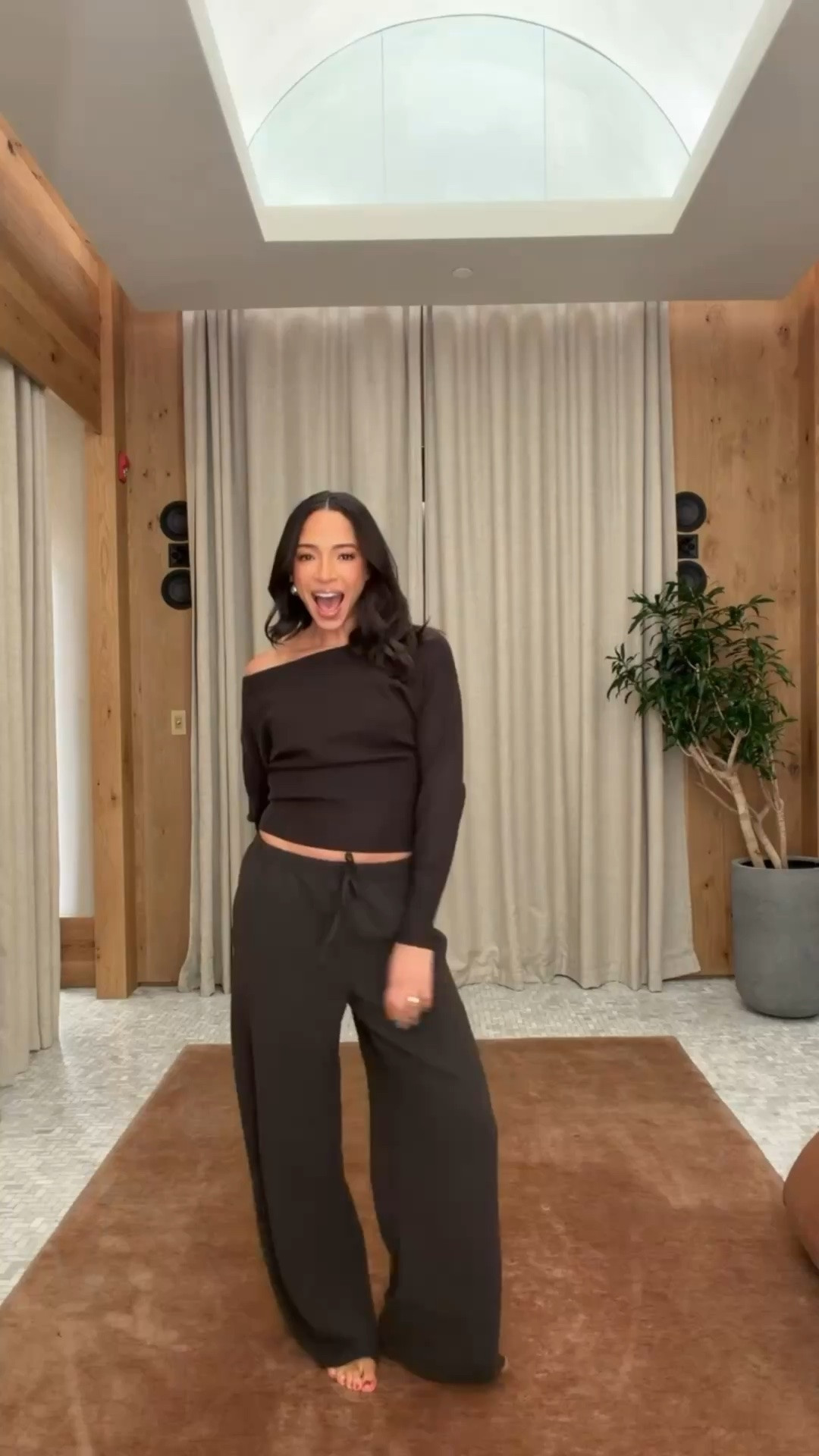 Aritzia fall try on haul 🍂 I can’t get over how cute these pieces are fall! They all need a spot in my closet 😍 

fall outfit, fall fashion haul, fall style, Aritzia denim, Aritzia outfits, workwear, office outfits, business casual workwear

#LTKSeasonal #LTKWorkwear