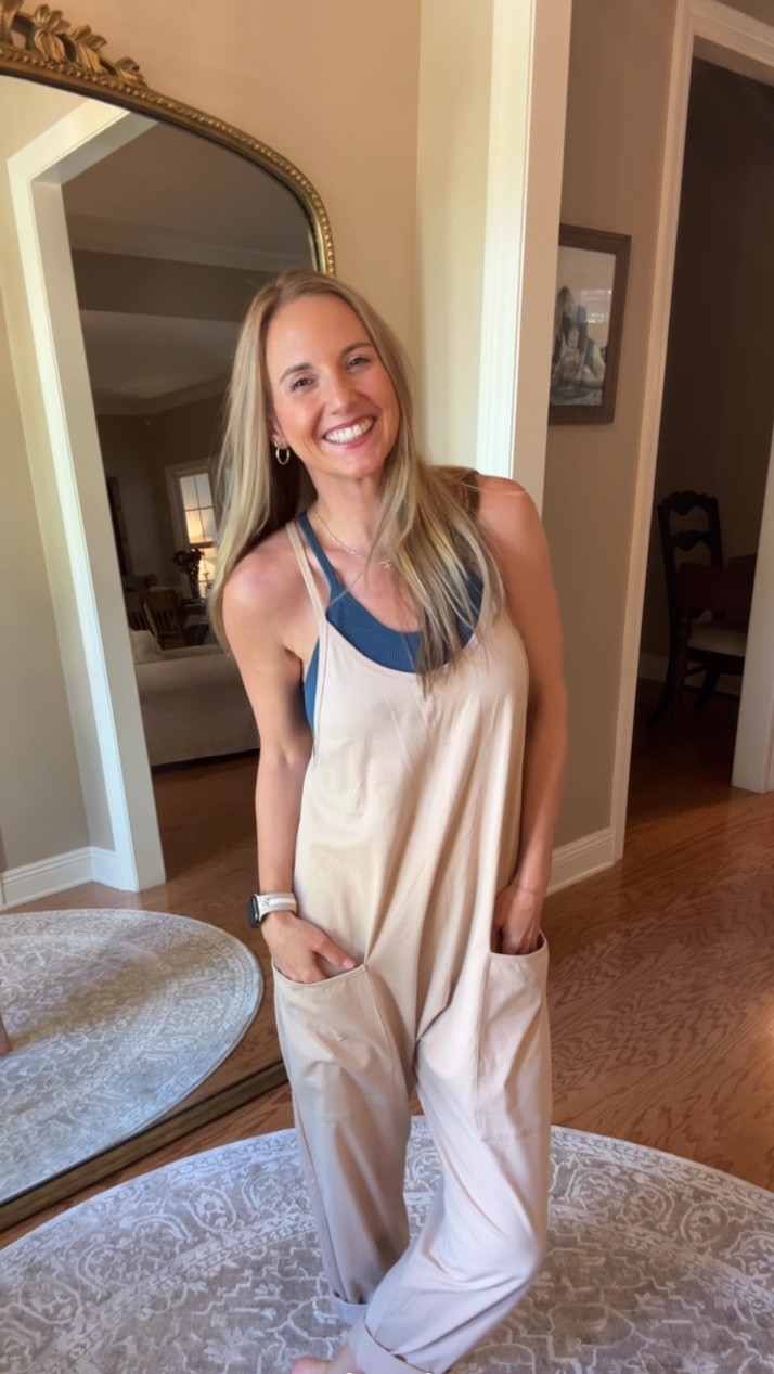 A little round-up of my favorite fits from the week 💁‍♀️
If you’re new here — I’m all about casual mom style that’s comfy, cute, and ready for whatever the day throws at us. From school drop-offs to baseball practice runs to creating content in between — these outfits are easy, effortless, and put-together without trying too hard.

#LTKStyleTip #LTKOver40 #LTKFindsUnder50