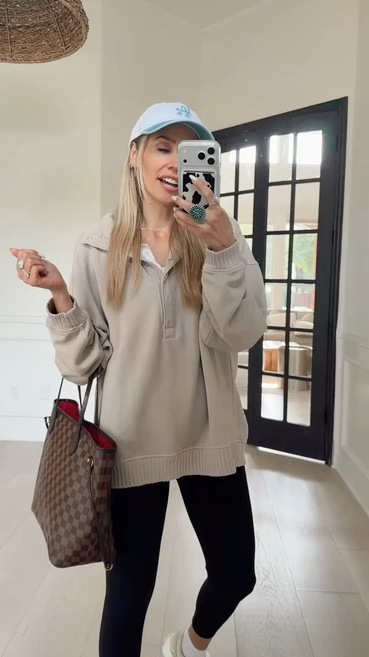 🤍 Aerie Oh snap Sweatshirts are SO good and back in stock // brand new colors 

Size s / fits a tad oversized 

#LTKSaleAlert #LTKdayinmylife #LTKgrwm