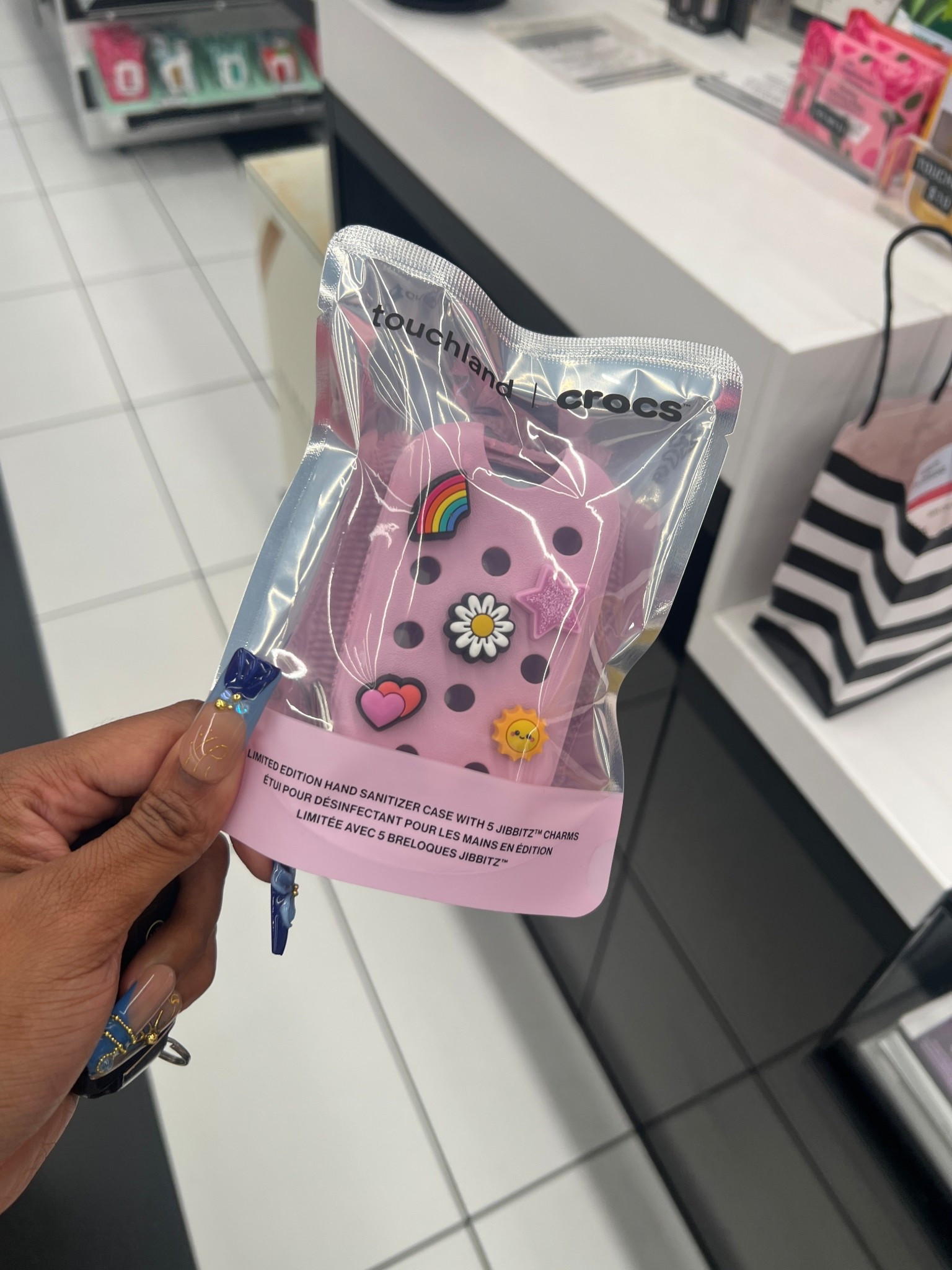 I had to grab this limited edition Touchland x Crocs hand sanitizer holder 

Which color you grabbing?

#crocs # touchland #purse #handsanitizer

#LTKmomlife #LTKHome #LTKBeauty
