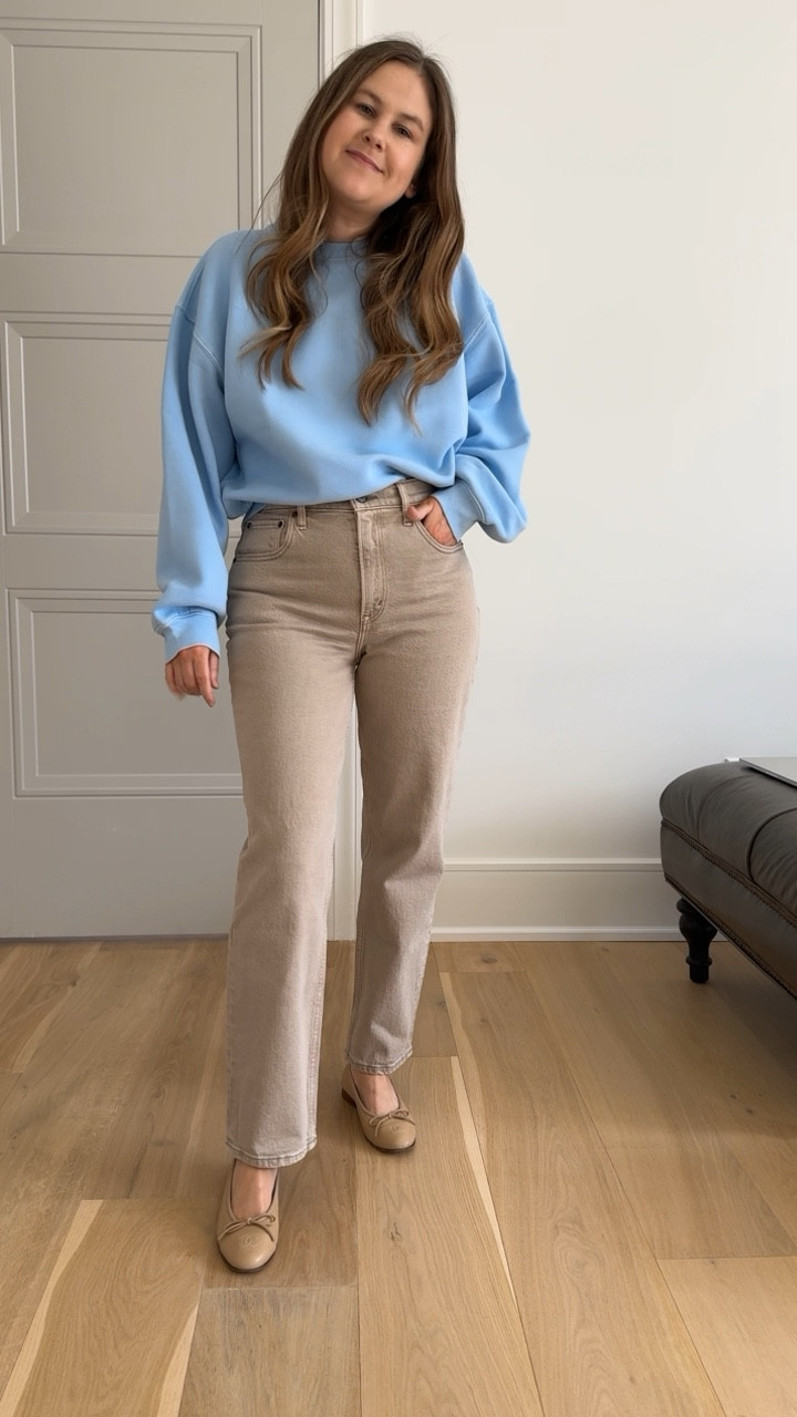 Love this sweatshirt. Super soft and the perfect fit to wear with jeans or a skirt. I love the other neutral color options. I’m wearing size small!

#LTKstyletip #LTKfindsunder100 #LTKSeasonal