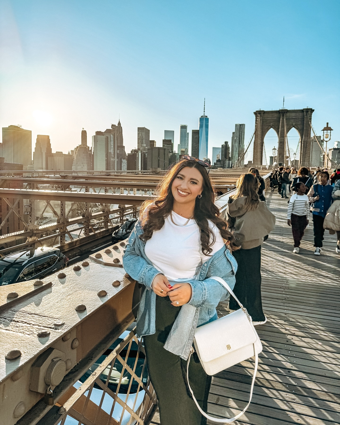 left part of my heart in nyc 🤍 

last week I took a semi-spontaneous trip to New York City for the first time ever & I think I might have fallen in love 🥹 I was only there for about about 28 hrs so it was pretty hard trying to squeeze everythingggg in, but I feel like I was still able to see a decent amount & I’m literally already planning my next trip back cause I’m having withdrawals lol