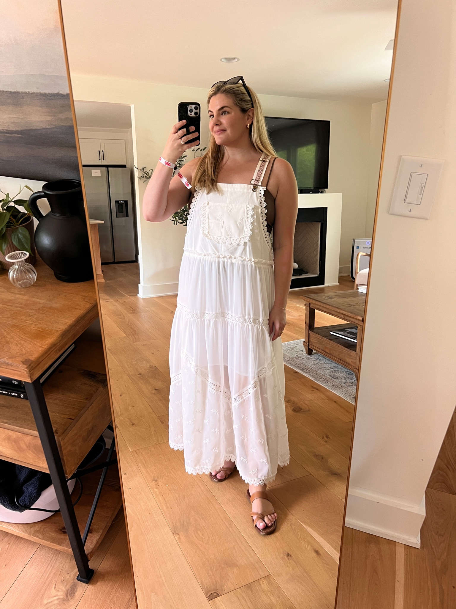Free people inspired overall dress from Amazon 
.
Z


#LTKFindsUnder50 #LTKMidsize #LTKBump