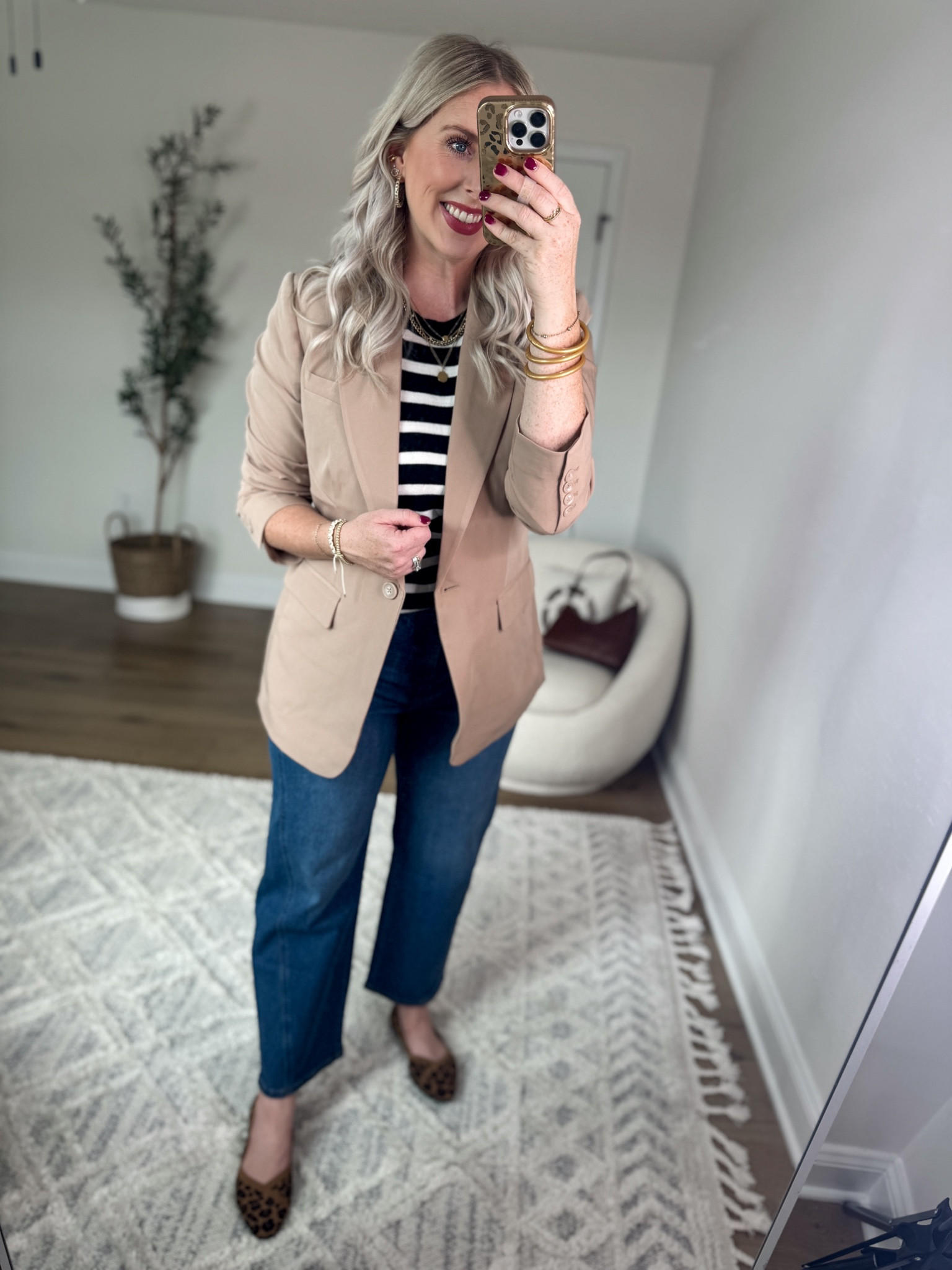 Weekend Walmart Wins try on 
Blazer- medium 
Striped short sleeve sweater- medium 
Barrel jeans- runs a little big! If between, go down!
Leopard flats 

#walmartpartner #walmartfashion @walmartfashion

#LTKWorkwear #LTKStyleTip #LTKFindsUnder50