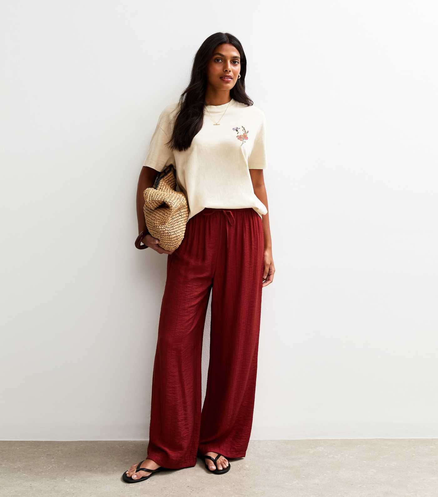 Off White Floral Print Oversized T-Shirt  | New Look | New Look (UK)