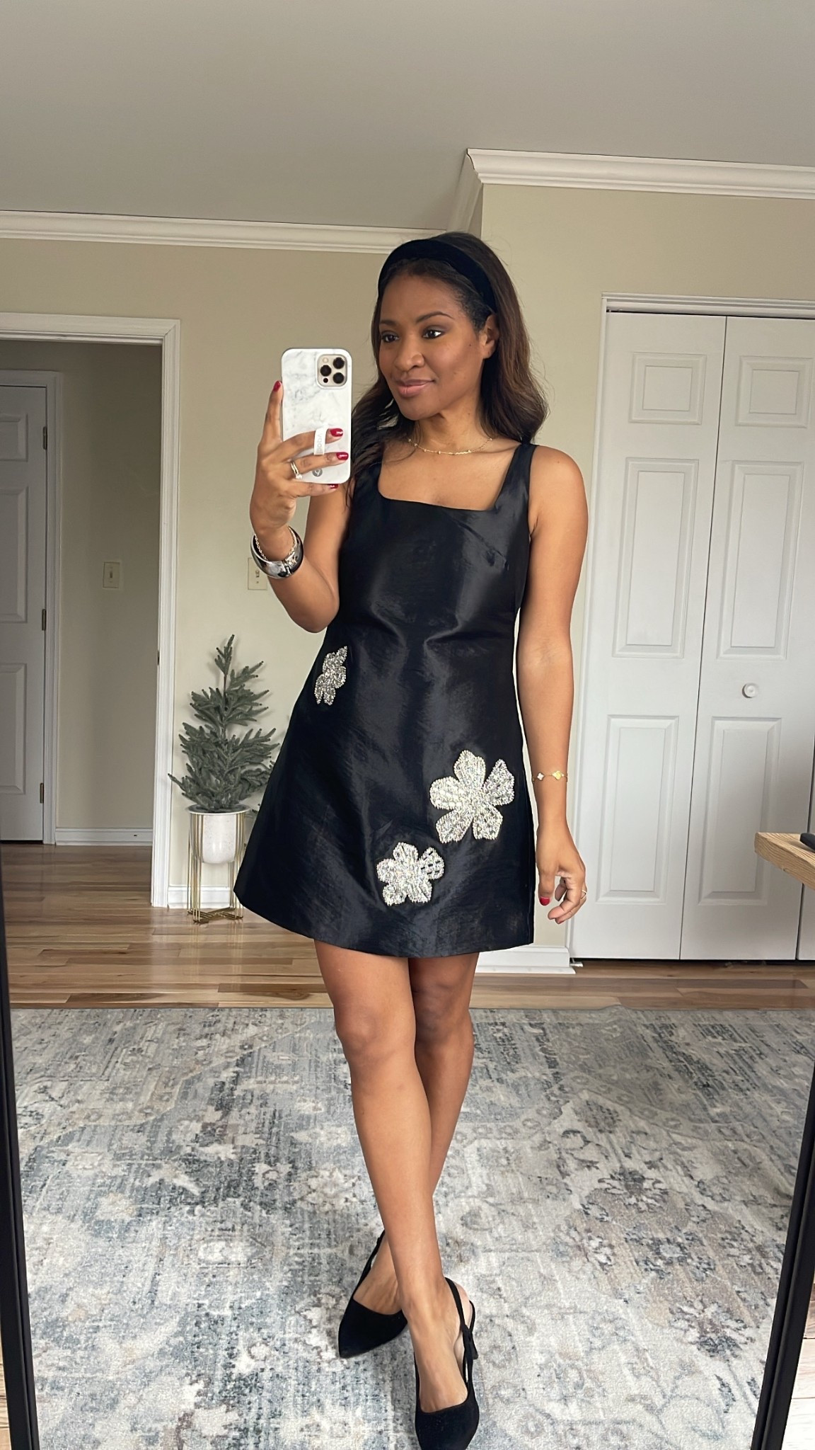 Wearing a small. TTS 

#ltkholiday #ltkgiftguide #ltkfindsunder50