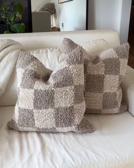 H&M checkered pillows

#LTKstyletip #LTKunder50 #LTKhome