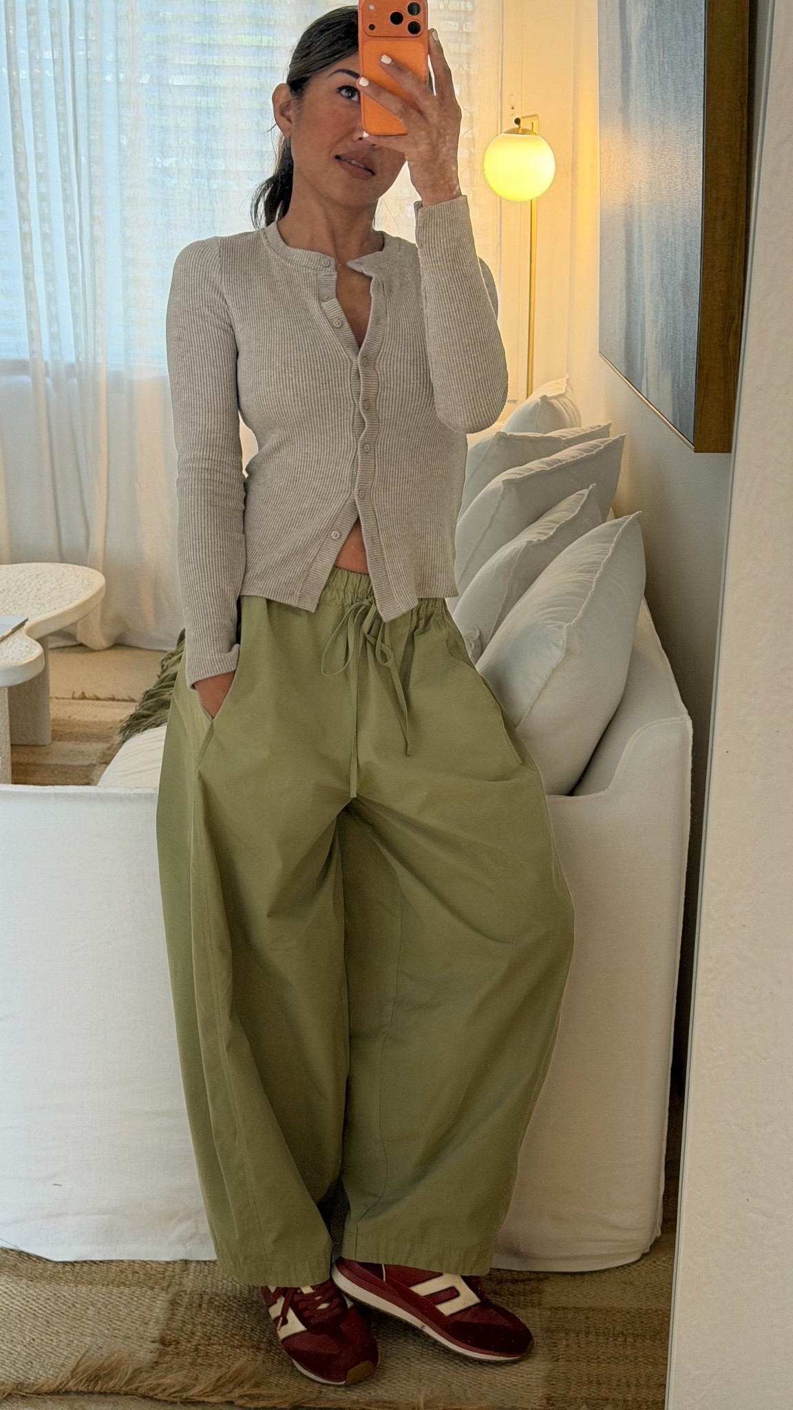 Casual day; I went up a size for the pants (I usually wear 6, these are an 8), and the top is an old one from decjuba. It’s a ribbed piece so it does stay snug on the body. Will add to the tags when I find an alternative

#LTKaustralia #LTKtravel #LTKhome