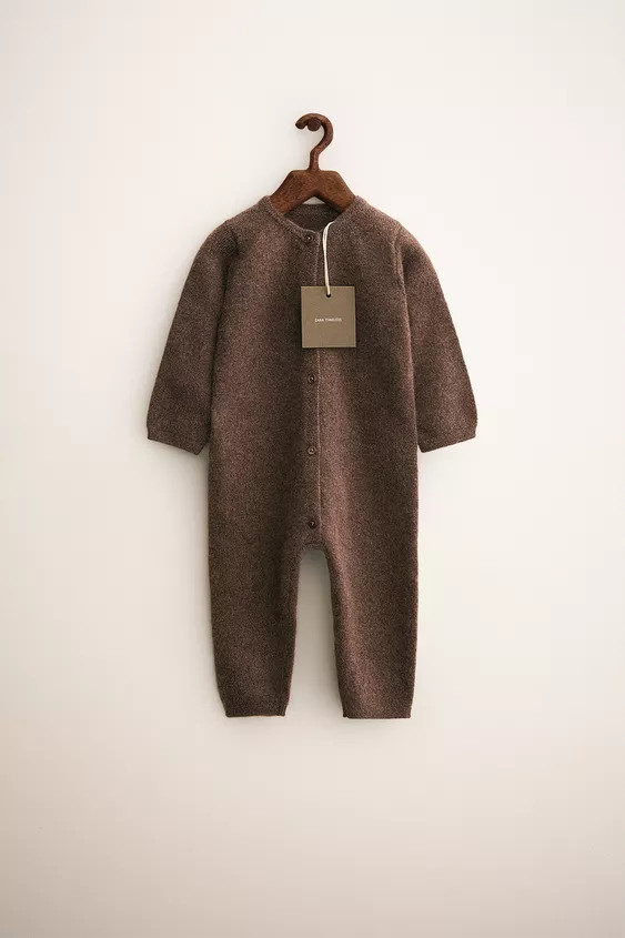 Wir verwenden eigene Cookies und Cookies von Drittanbietern, um die Benutzung unseres Onlineshops... | Zara DE